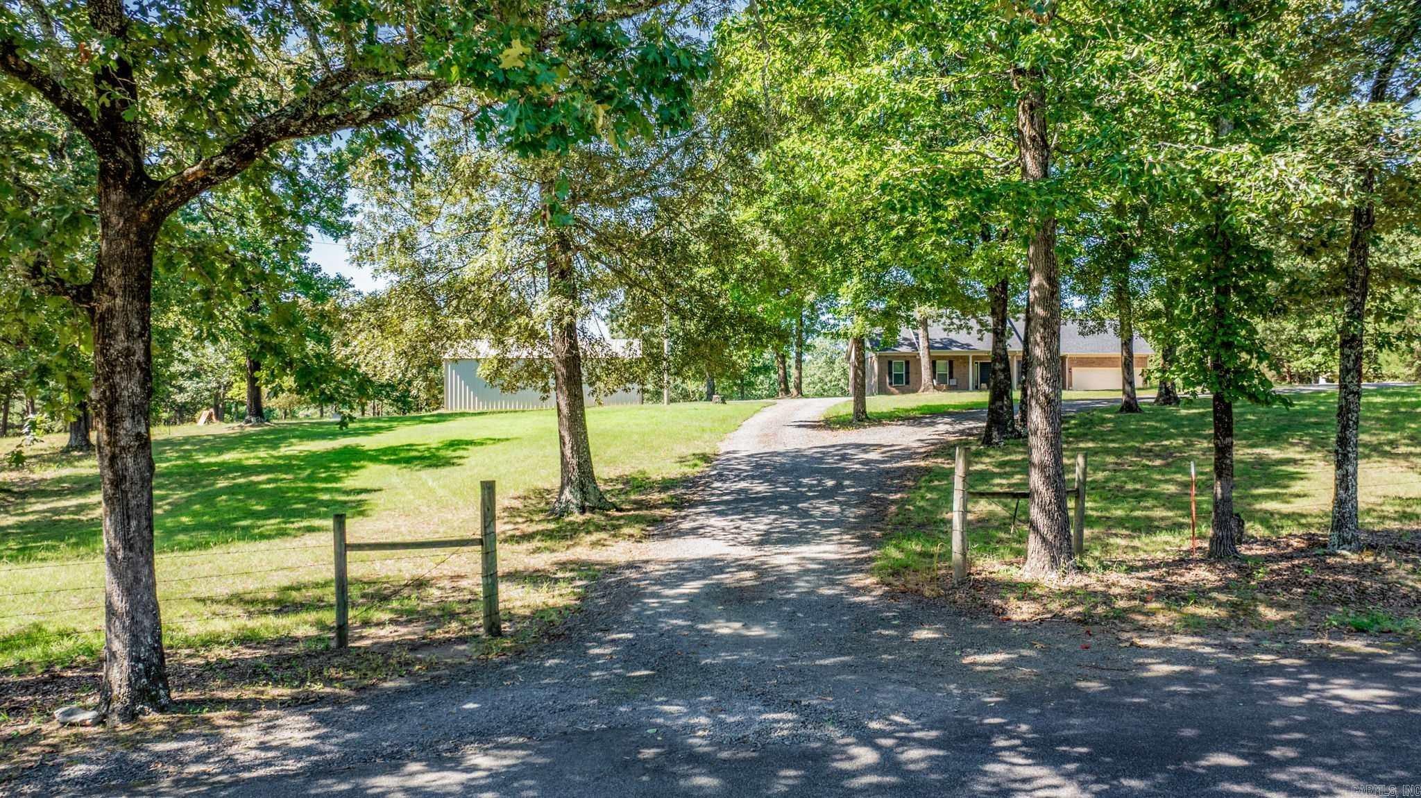 37 Thomas Rd Greenbrier, AR 72058