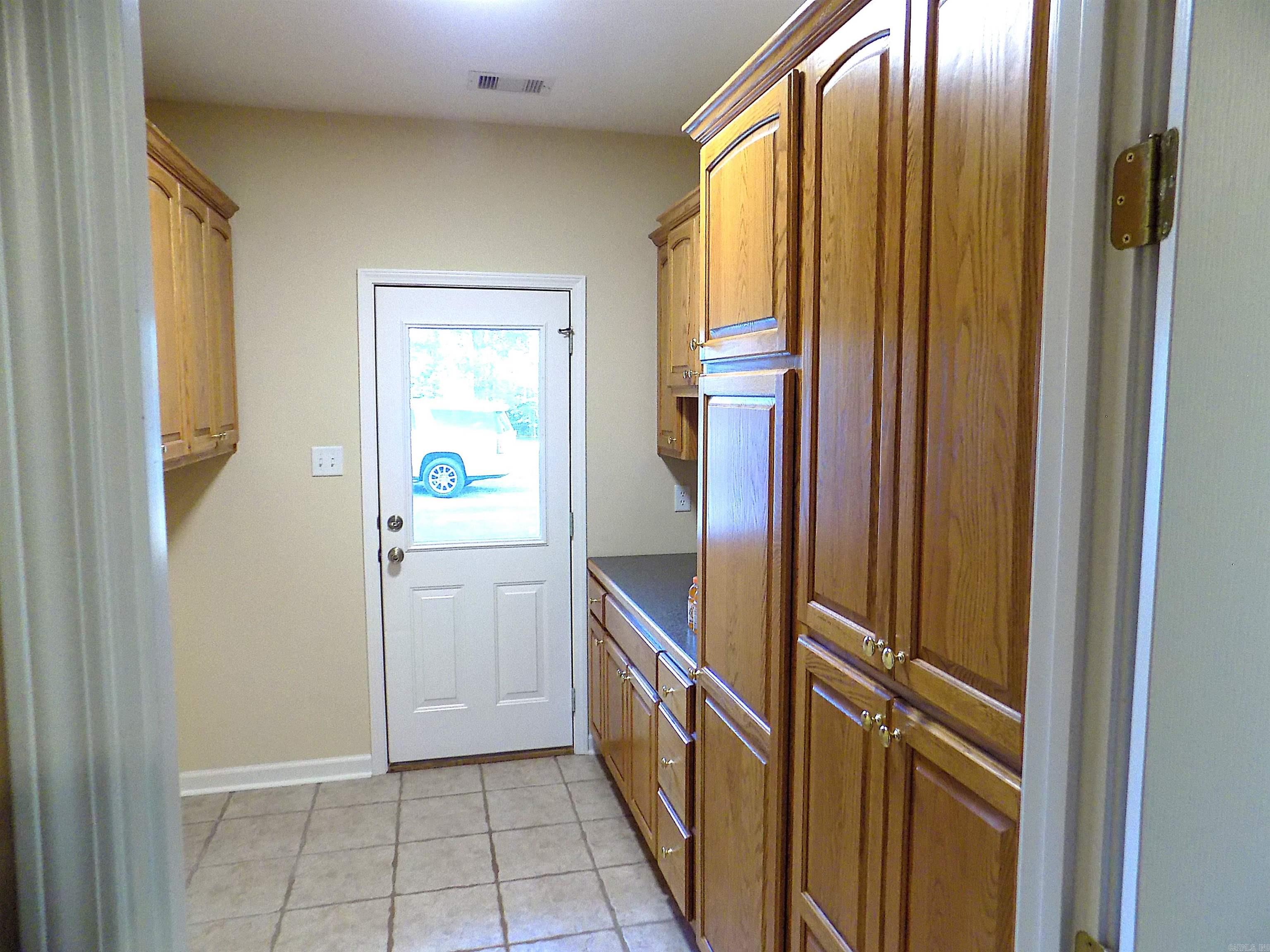 37  Thomas Rd  Greenbrier, AR
