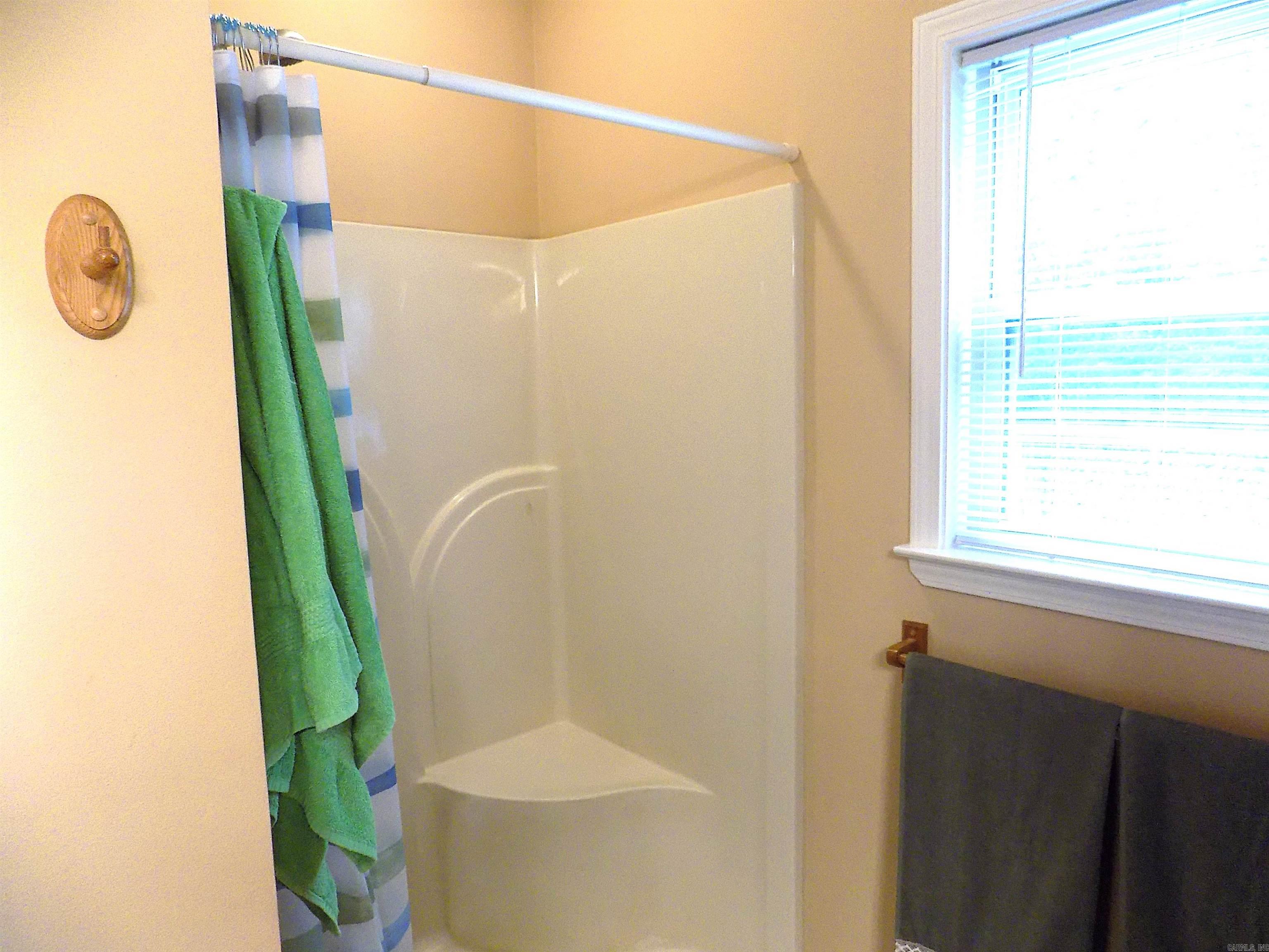 37  Thomas Rd  Greenbrier, AR