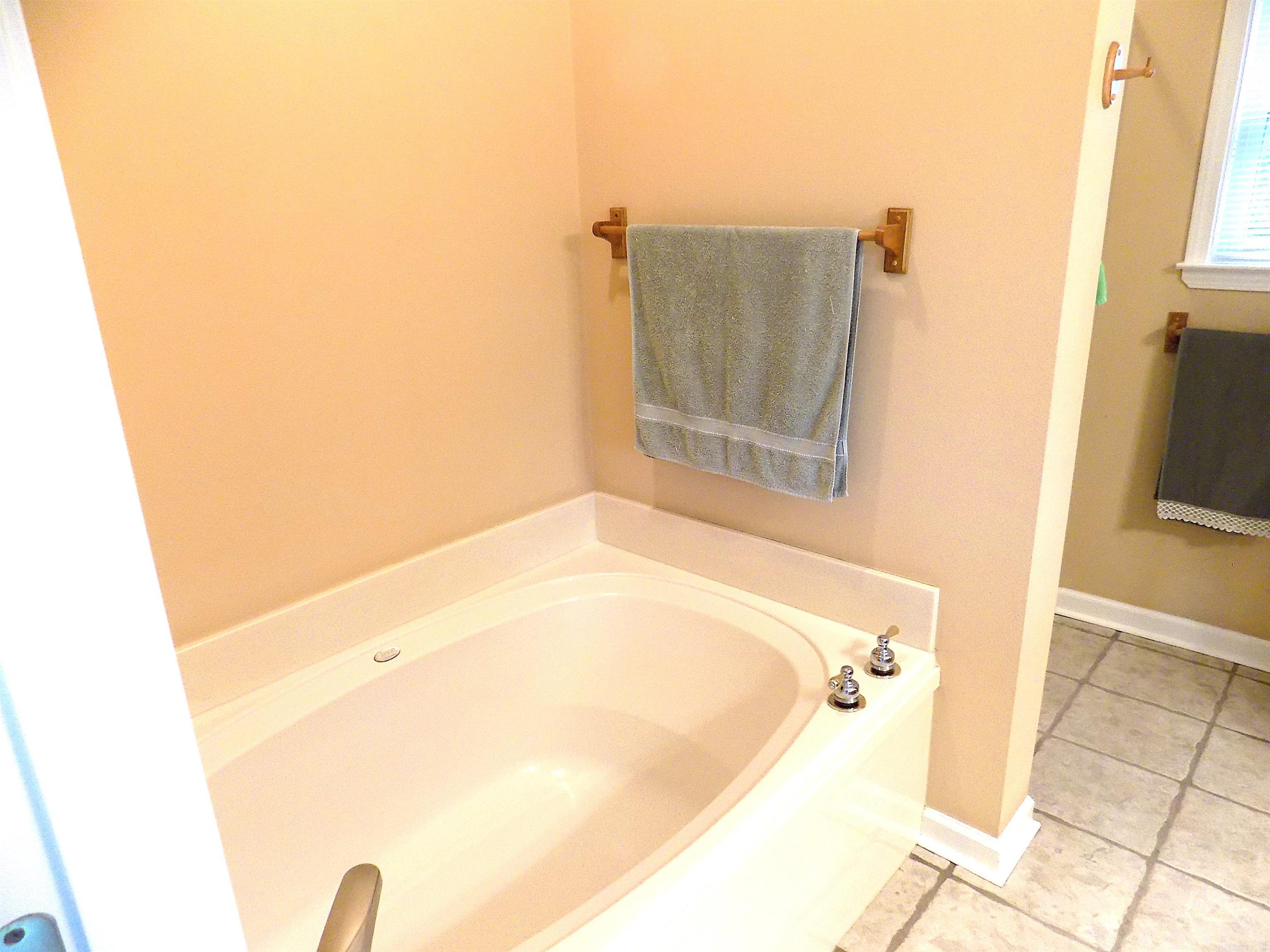 37  Thomas Rd  Greenbrier, AR