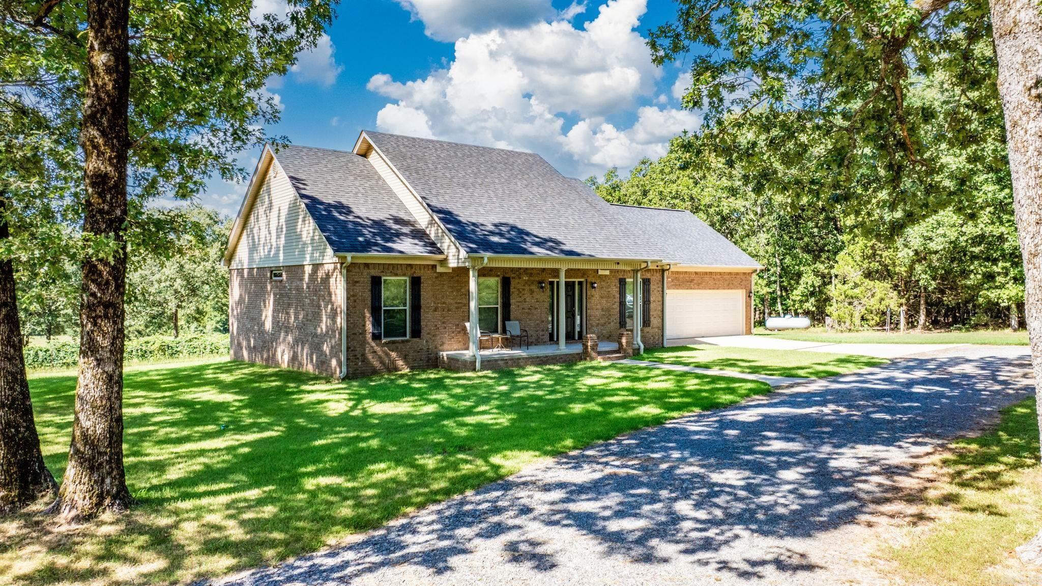 37 Thomas Rd Greenbrier, AR 72058