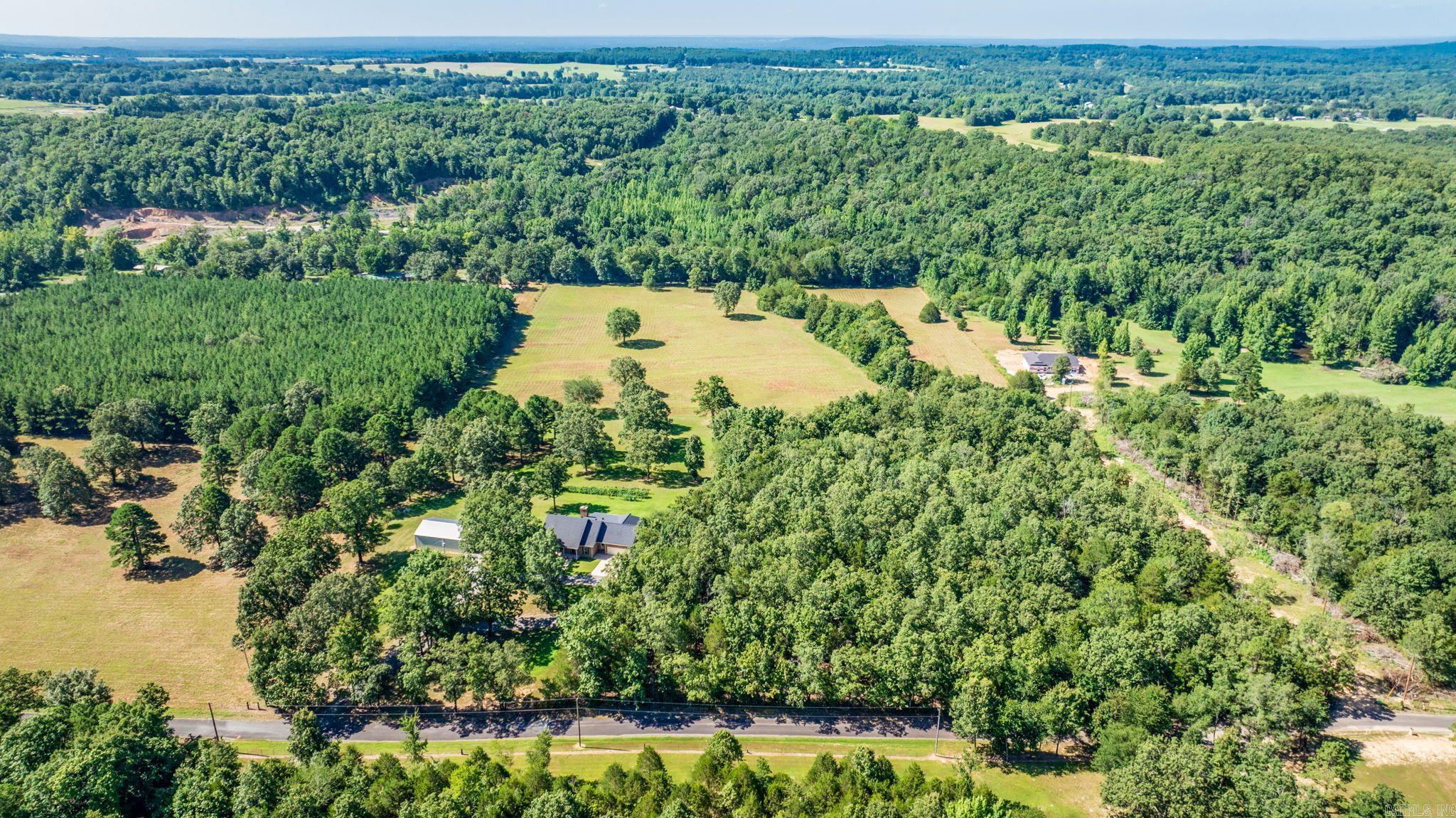 37 Thomas Rd Greenbrier, AR 72058