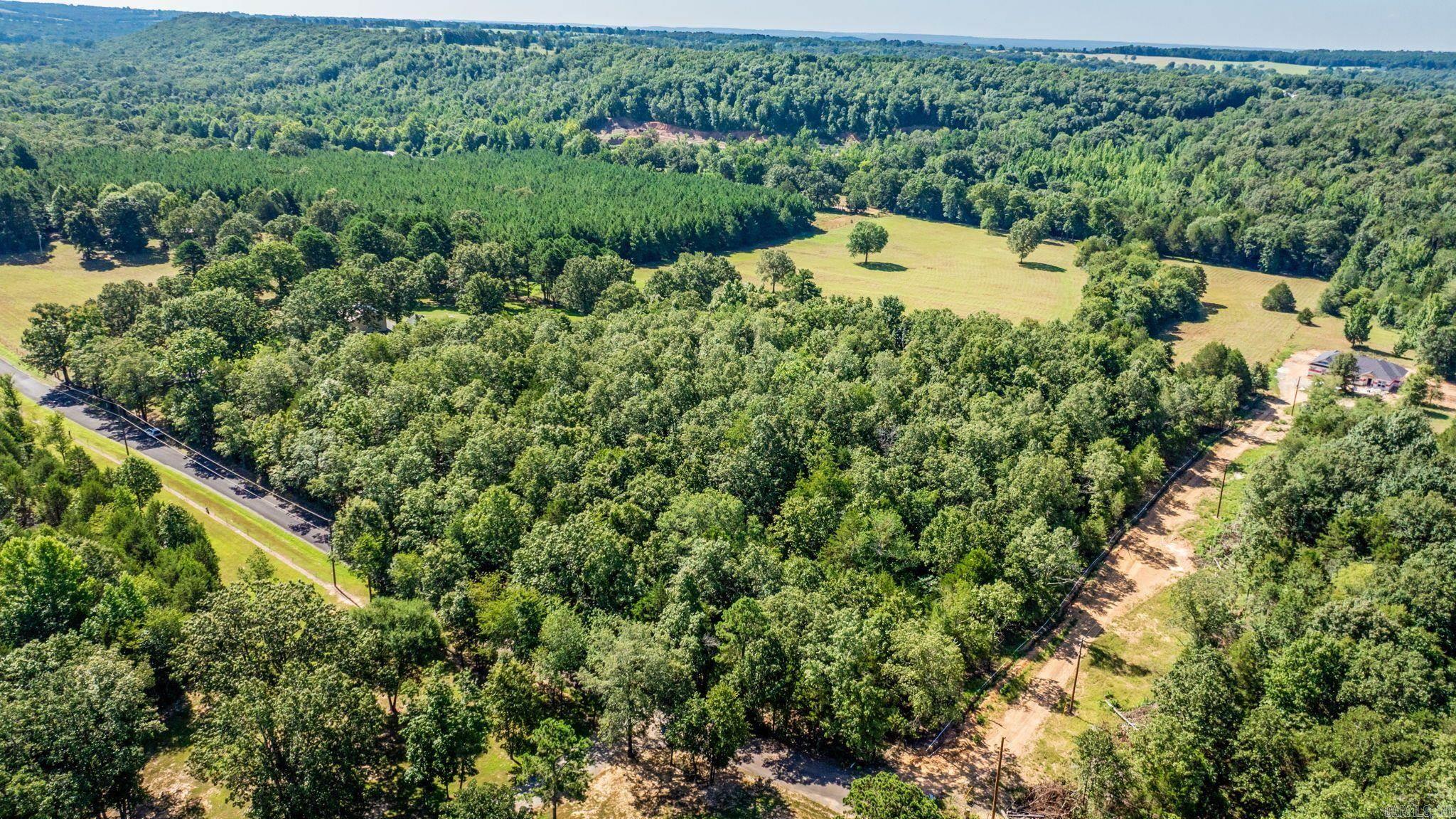 37 Thomas Rd Greenbrier, AR 72058