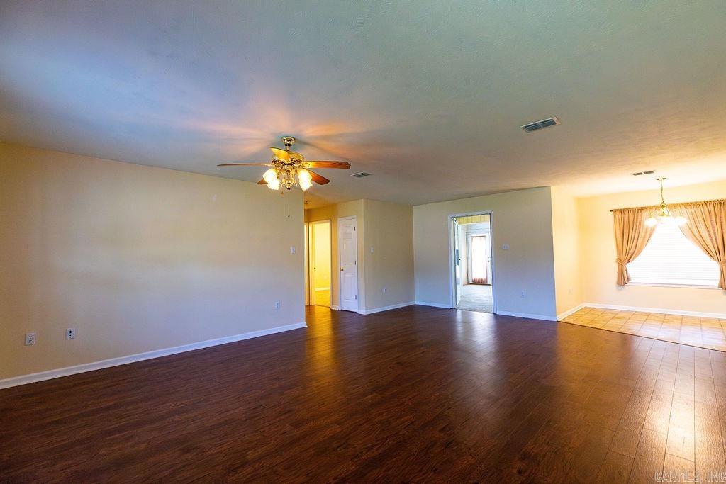 27  Hawk  Vilonia, AR