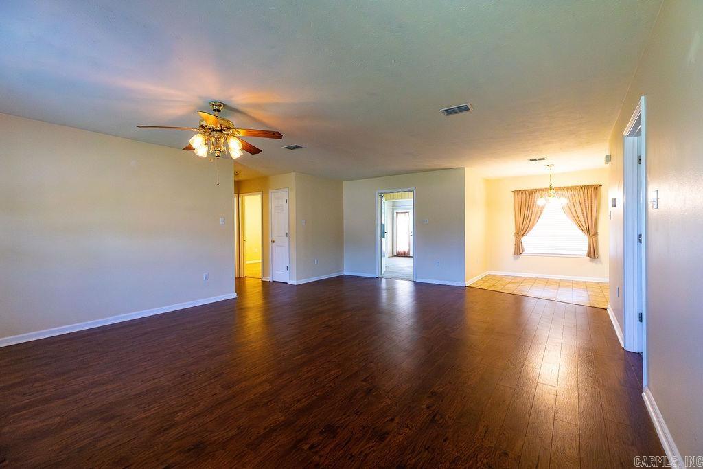 27  Hawk  Vilonia, AR