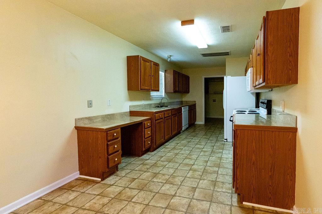27  Hawk  Vilonia, AR