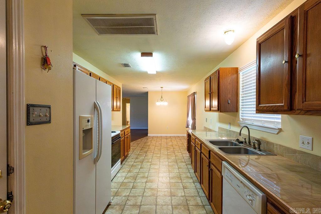 27  Hawk  Vilonia, AR