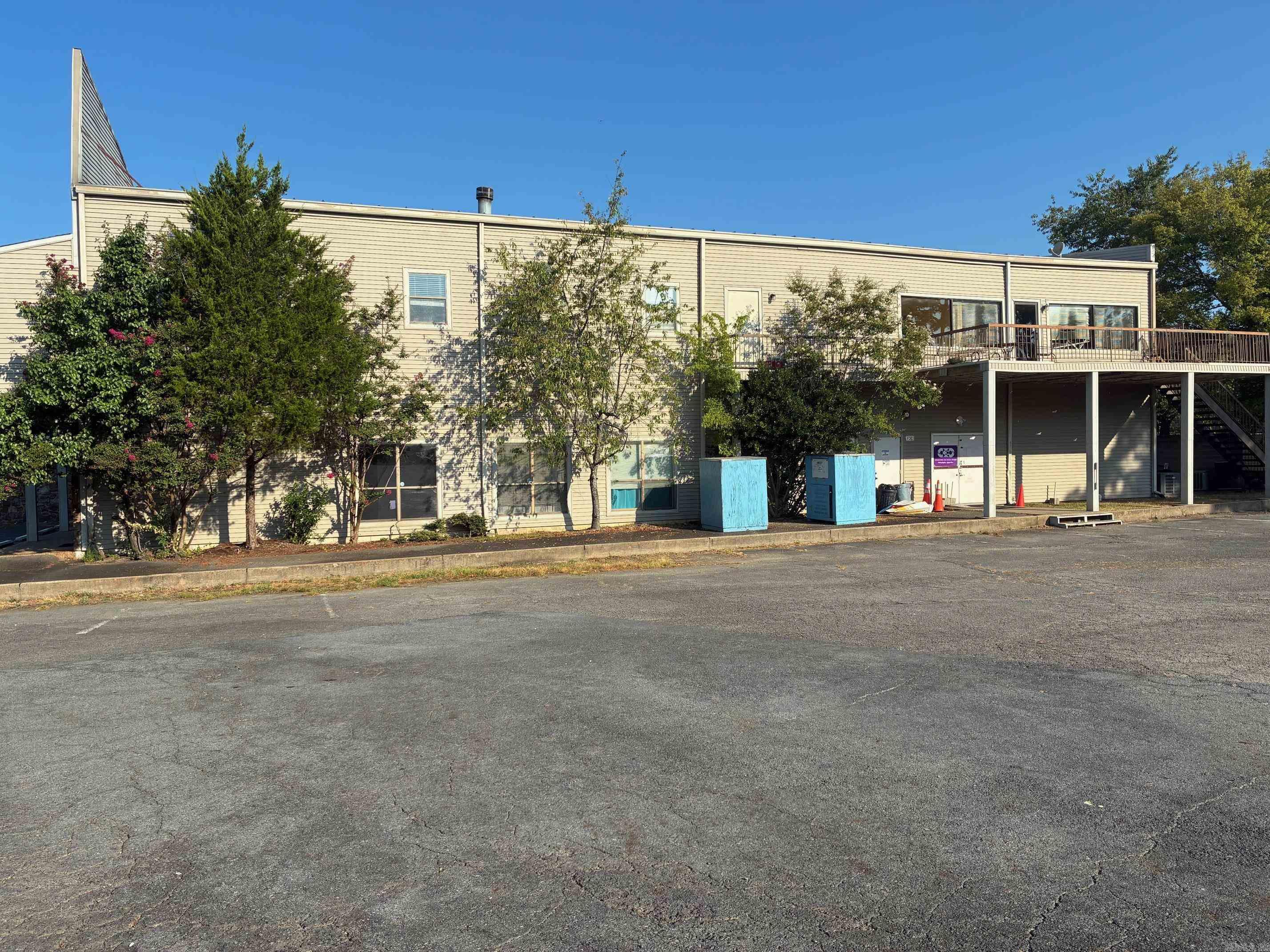 402 Edgewood  Maumelle, AR