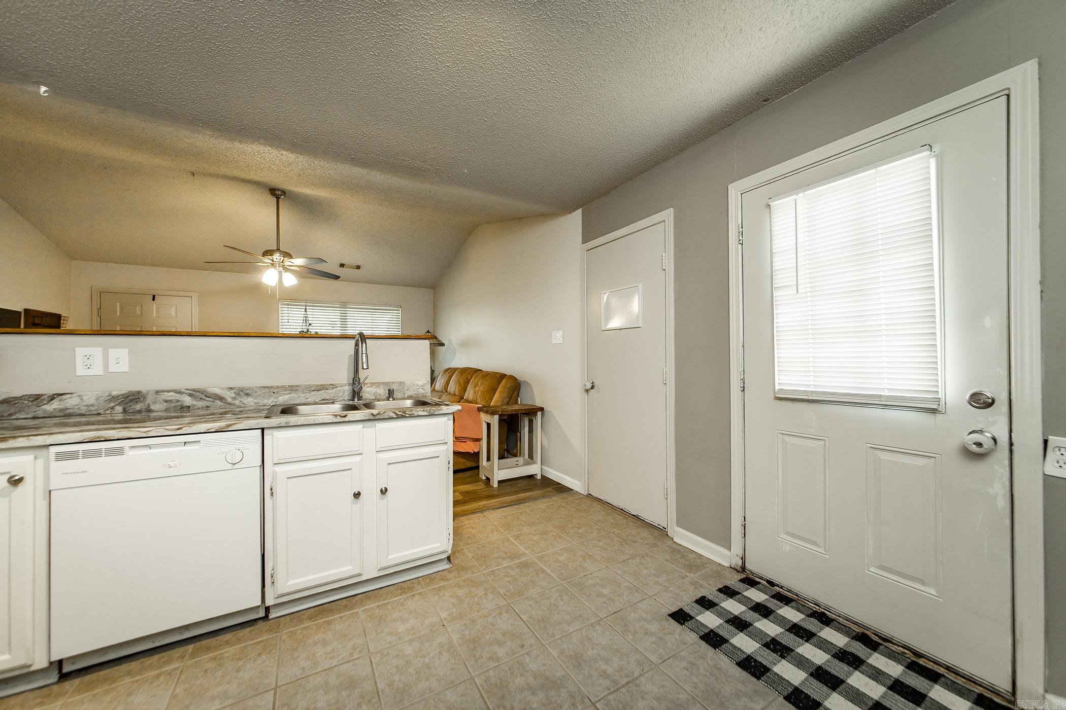 13  Fieldcrest Ln  Cabot, AR