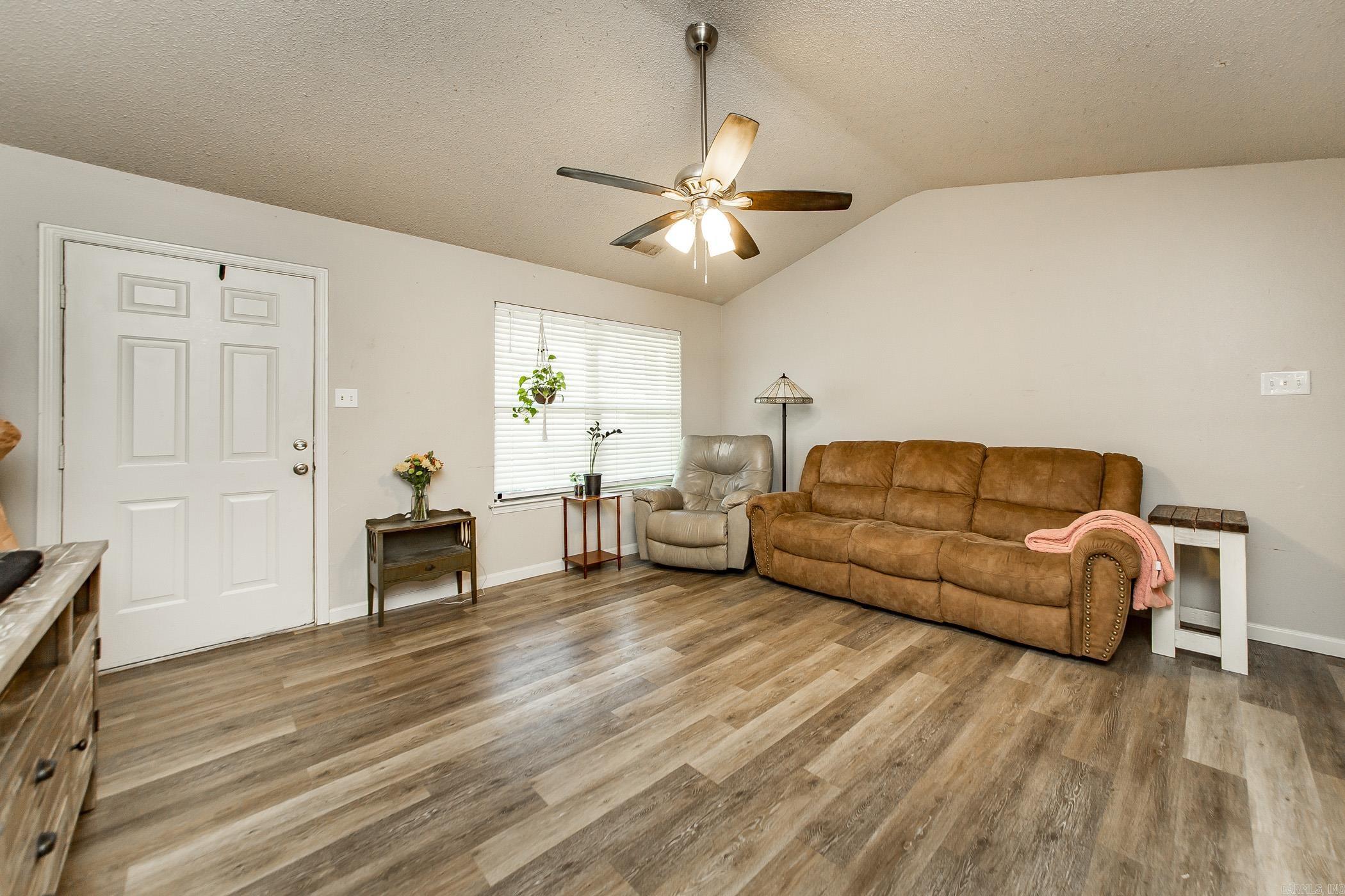 13  Fieldcrest Ln  Cabot, AR