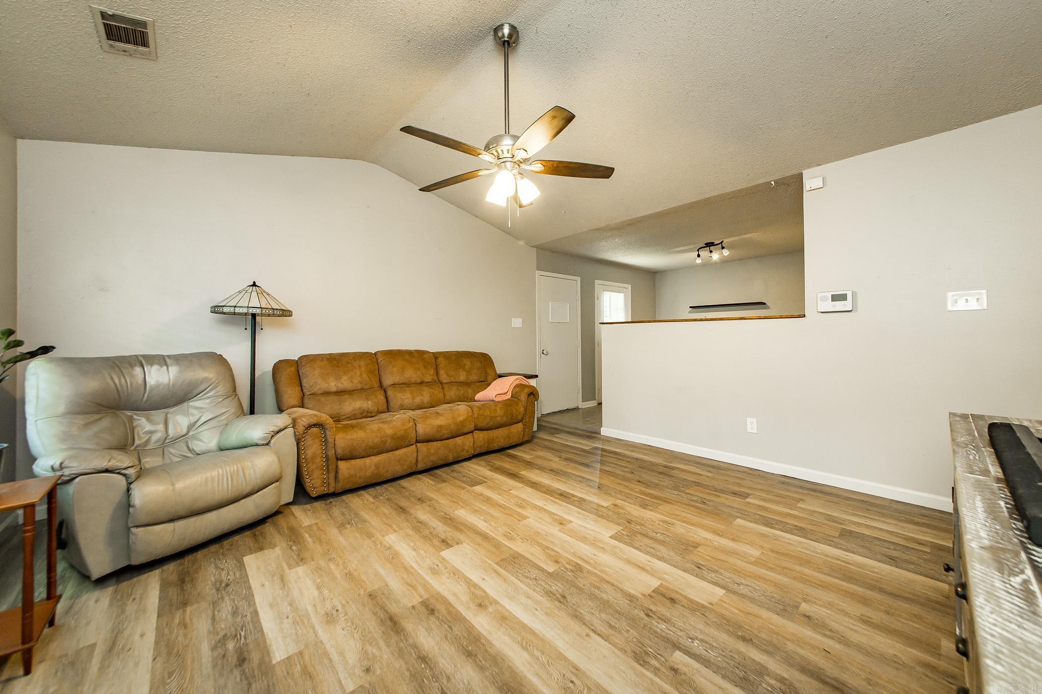 13  Fieldcrest Ln  Cabot, AR