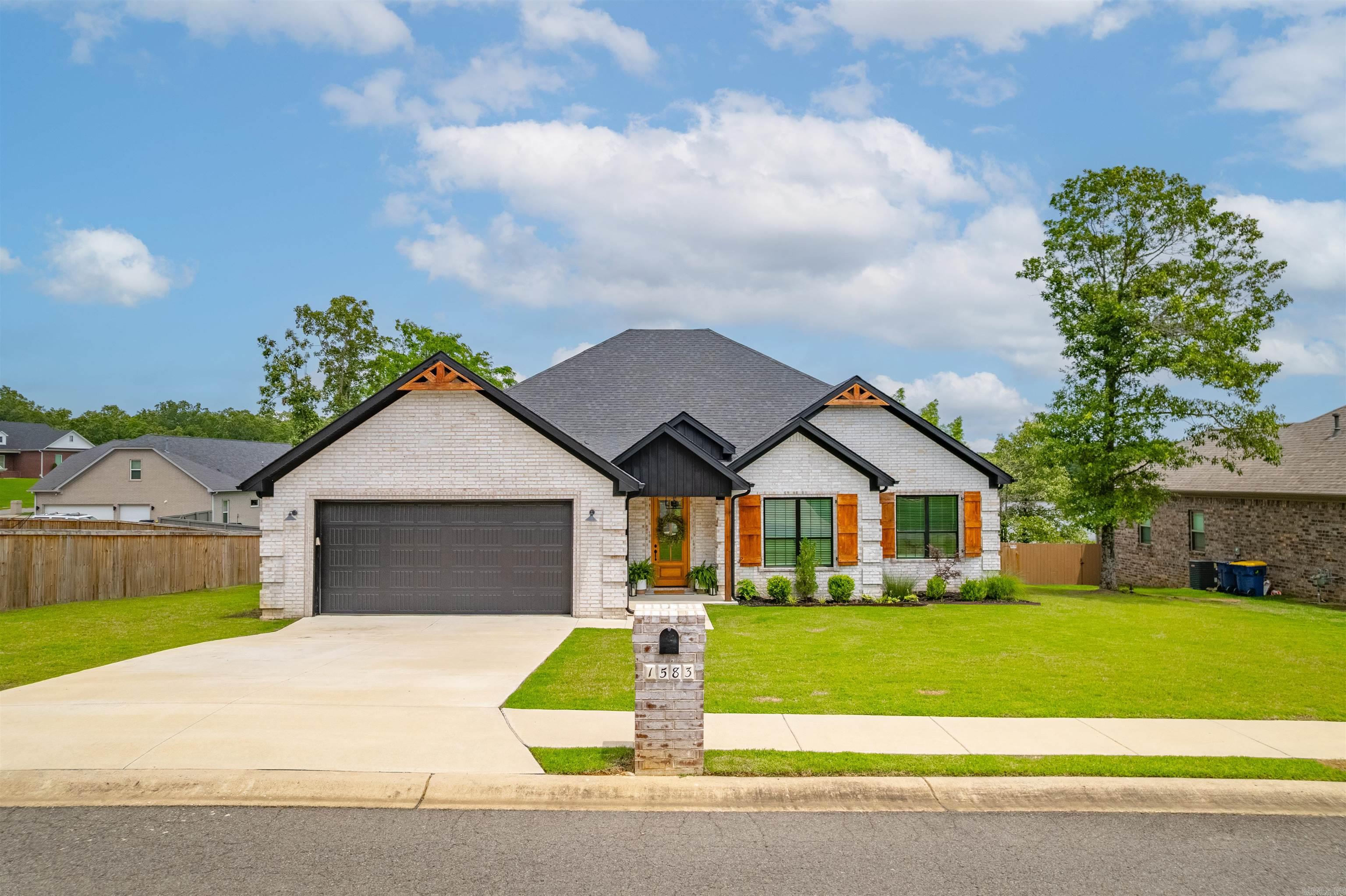 1583  Waterford  Cabot, AR
