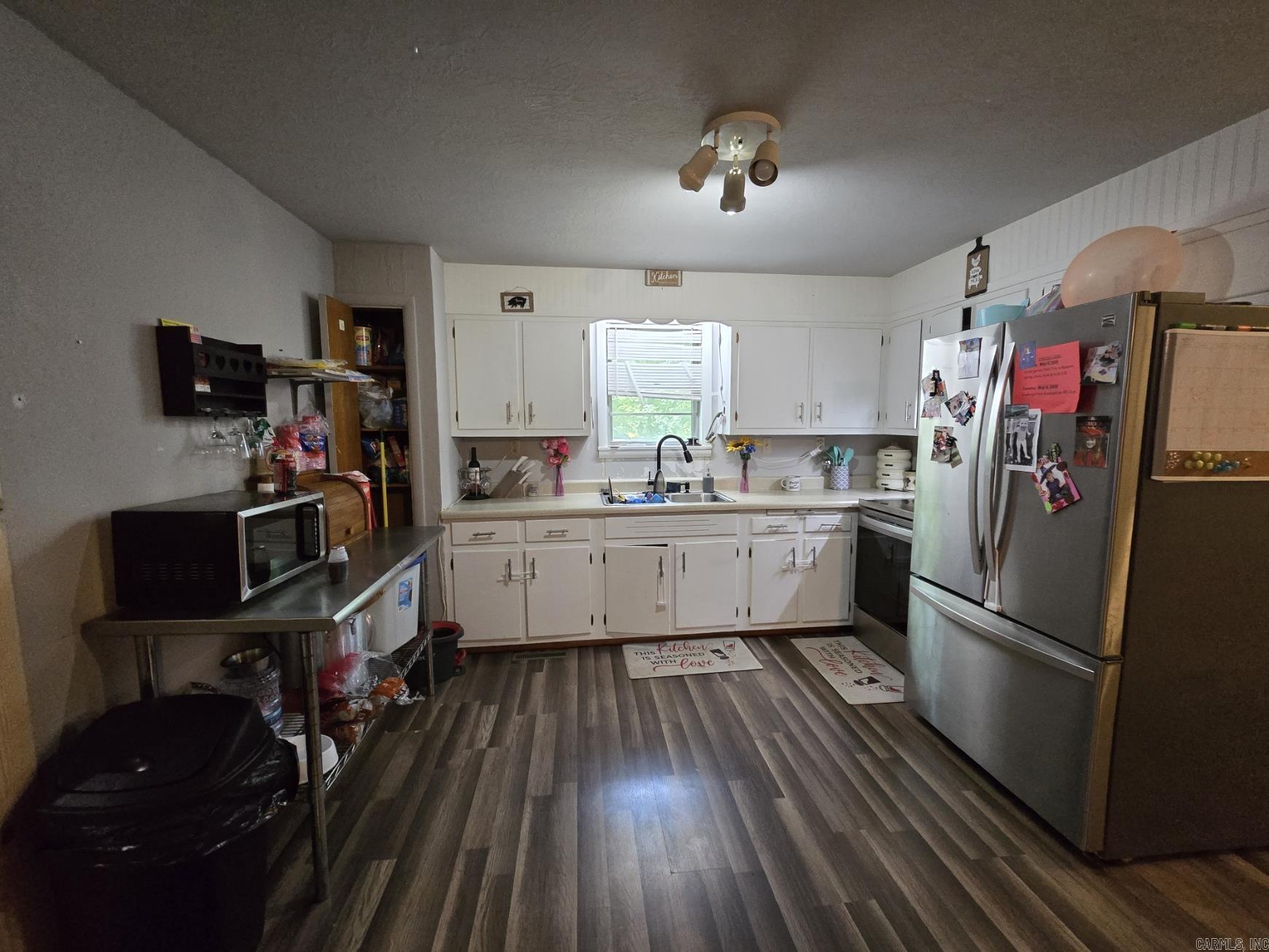 54 SKYLINE Drive Williford, AR 72482-7015