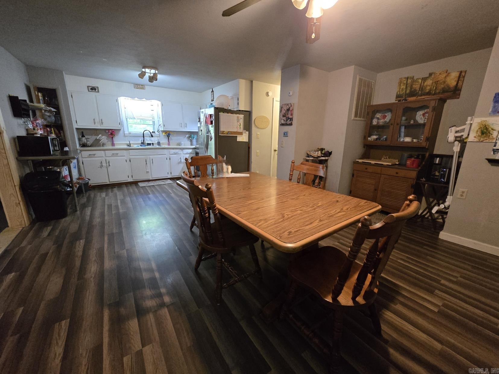54 SKYLINE Drive Williford, AR 72482-7015