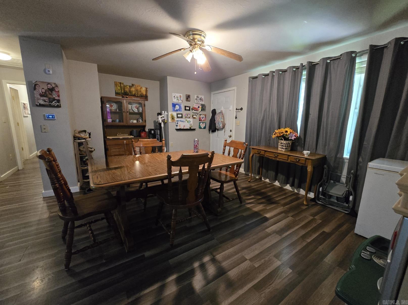 54 SKYLINE Drive Williford, AR 72482-7015