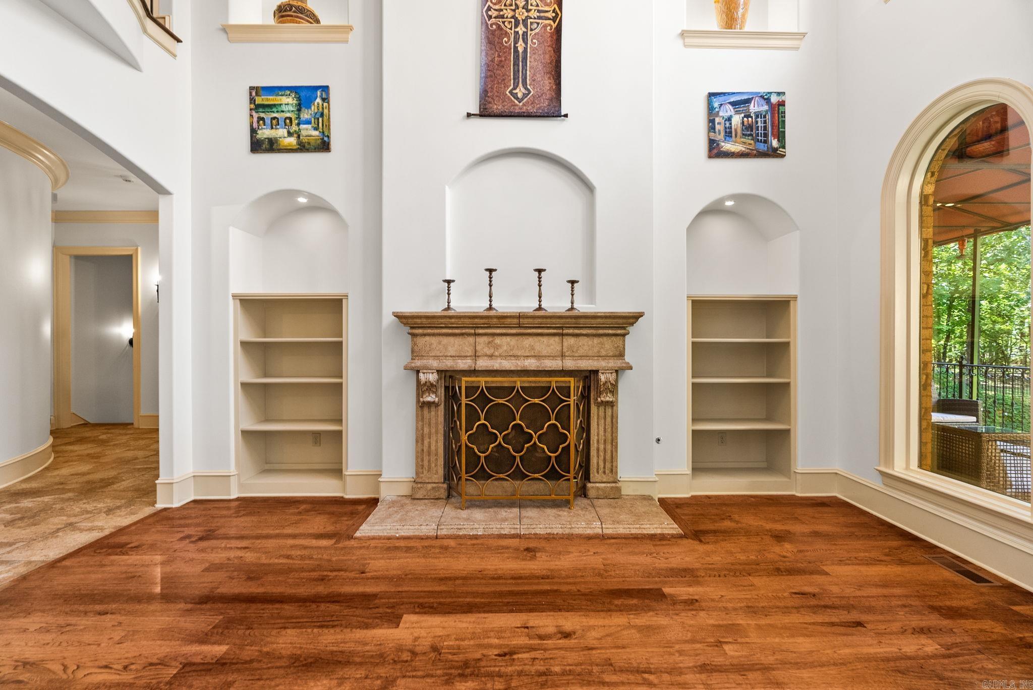 31  Cravache  Little Rock, AR