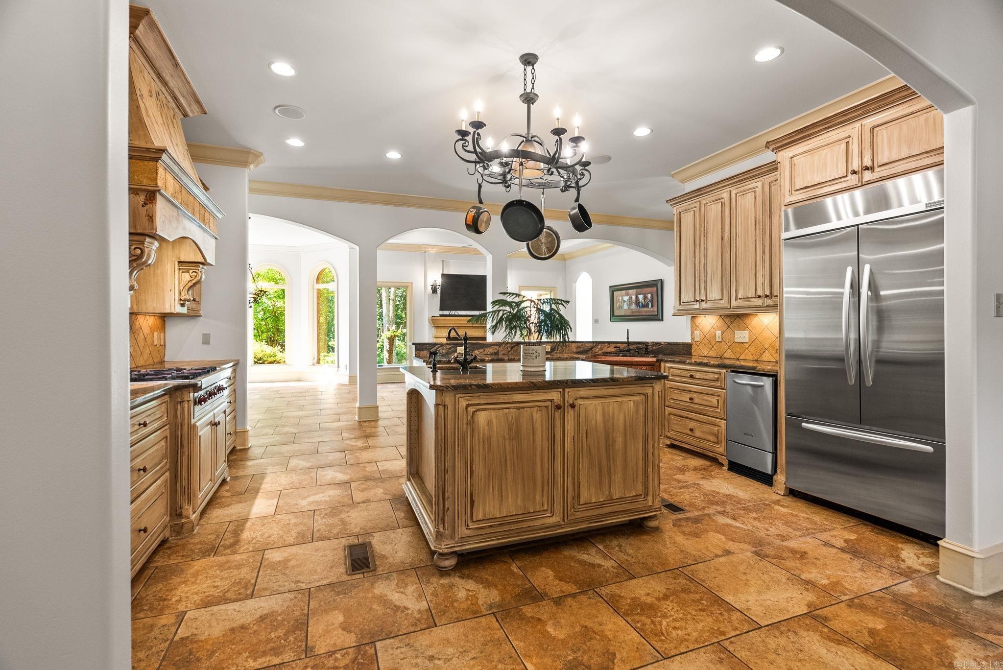 31  Cravache  Little Rock, AR
