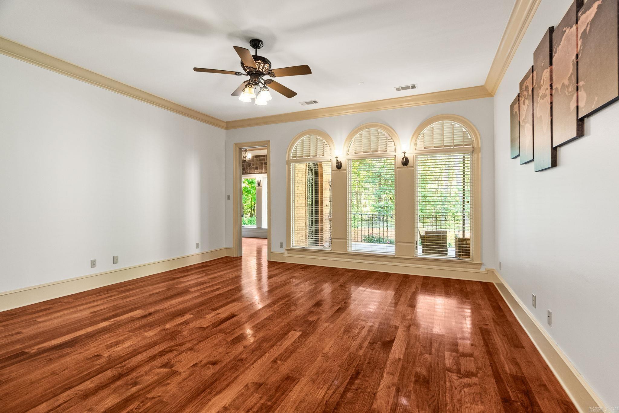 31  Cravache  Little Rock, AR