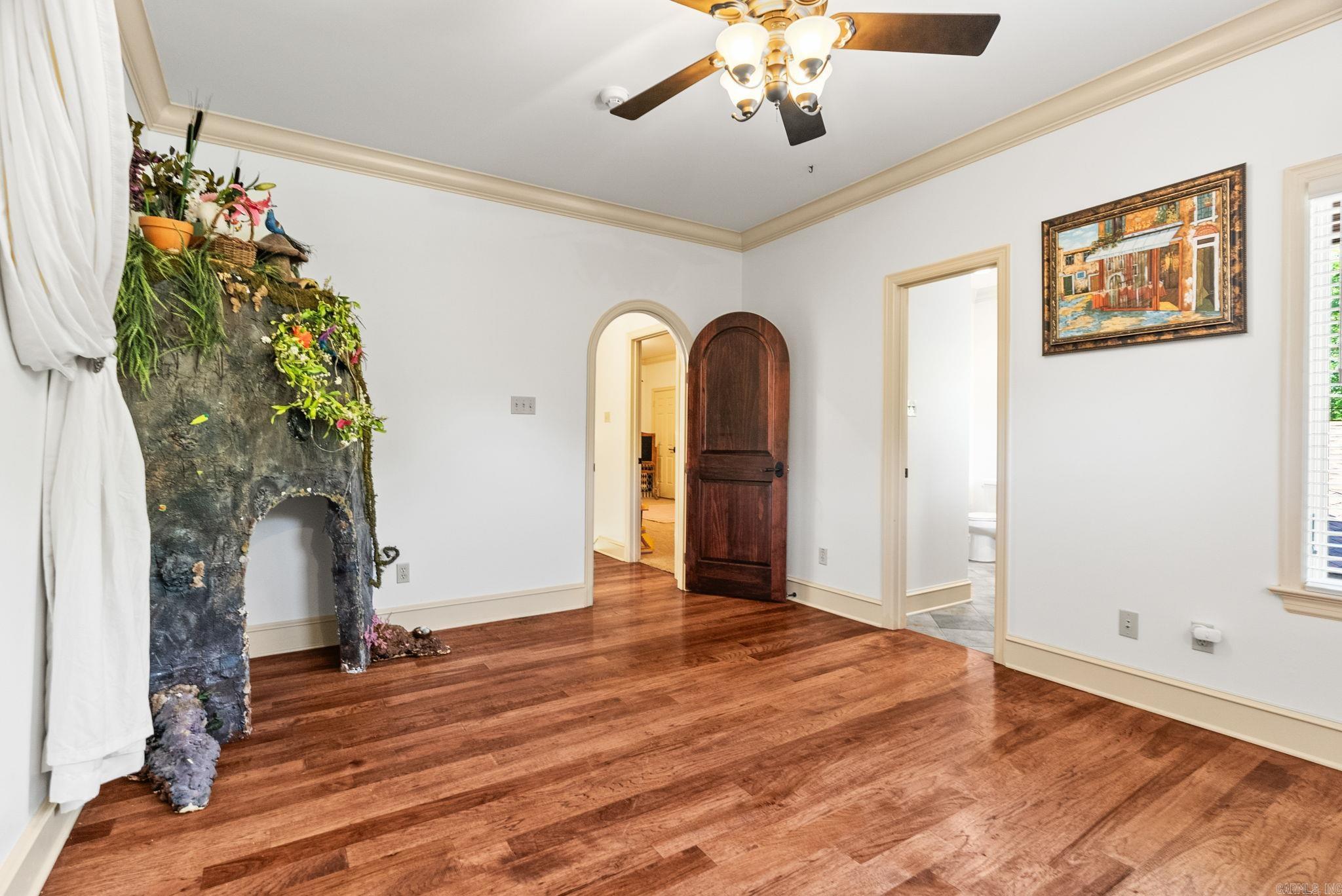 31  Cravache  Little Rock, AR