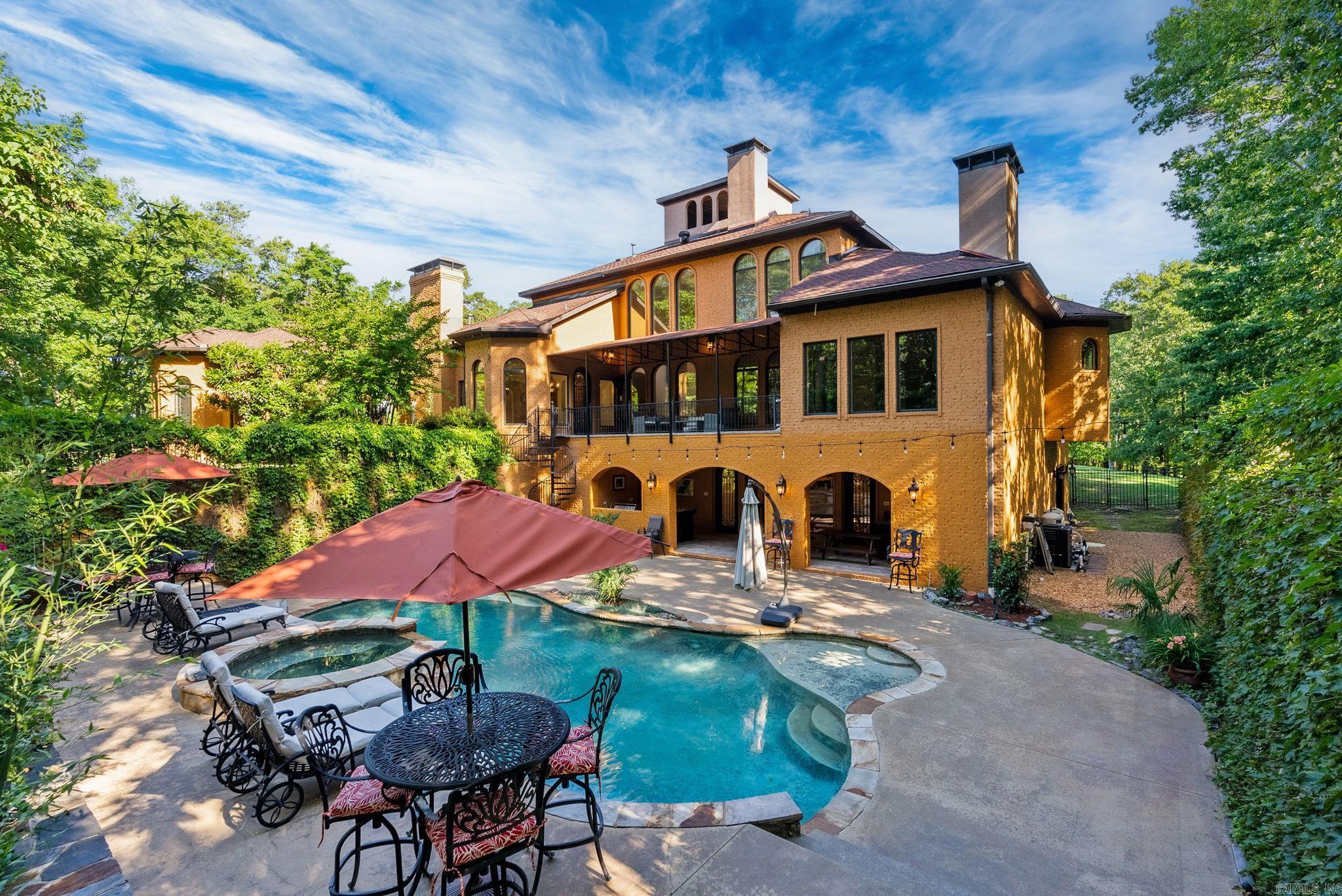 31  Cravache  Little Rock, AR