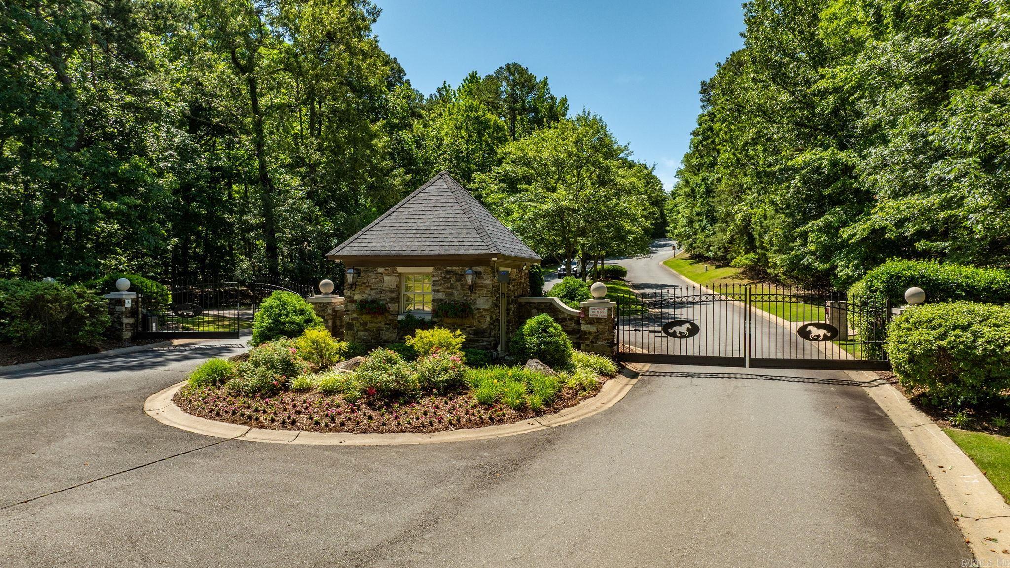 31  Cravache  Little Rock, AR