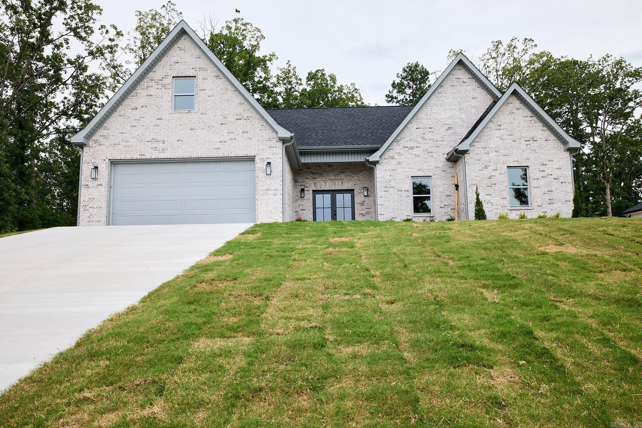 129  Wildwood Forest  Hot Springs, AR