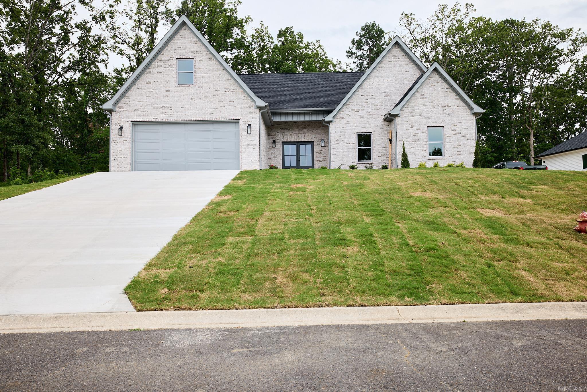 129  Wildwood Forest  Hot Springs, AR