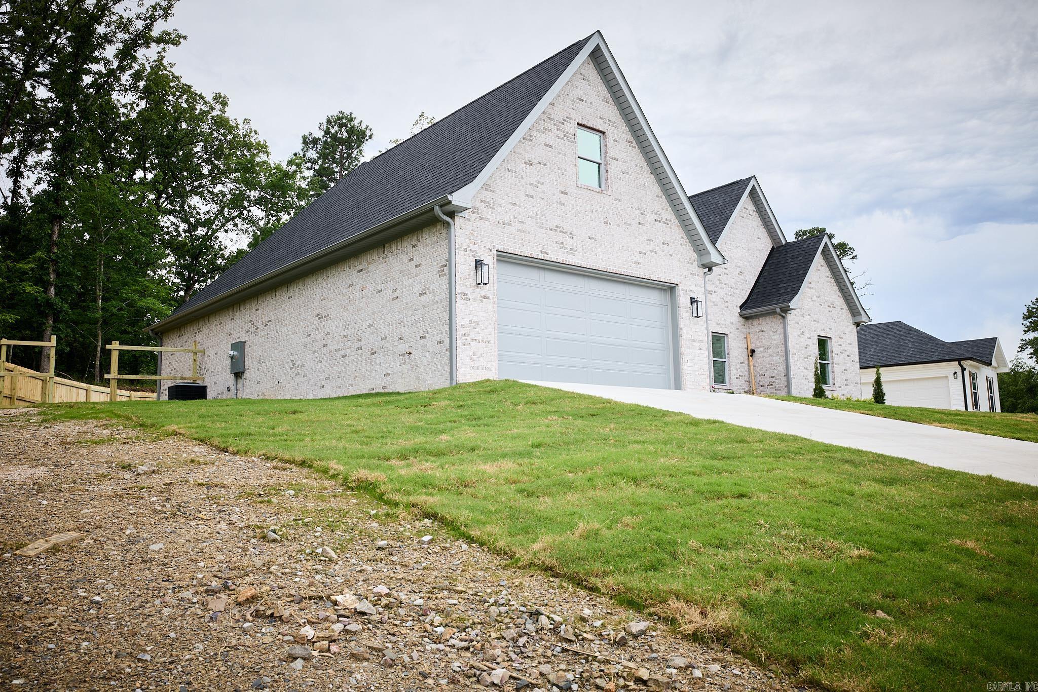 129  Wildwood Forest  Hot Springs, AR