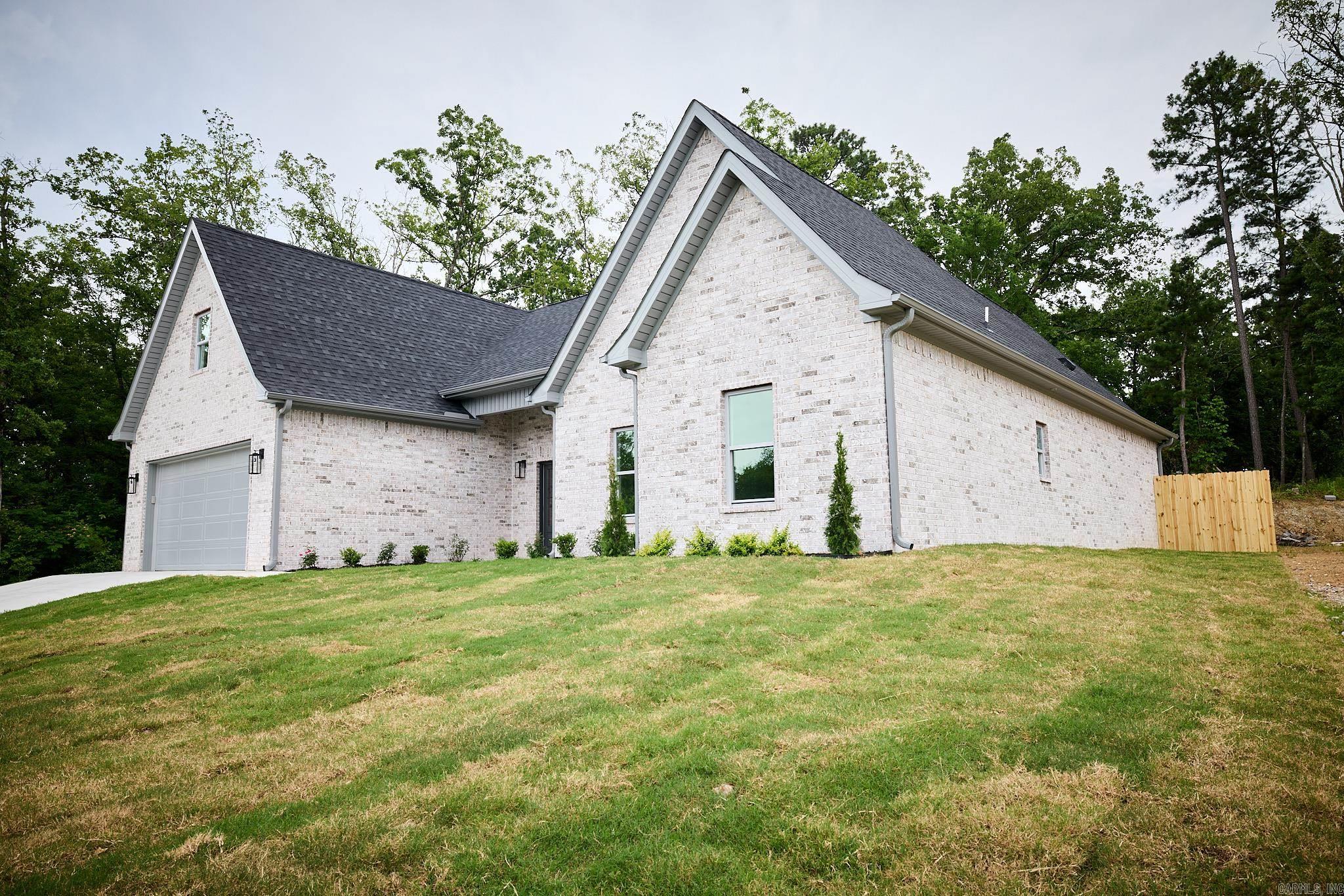 129  Wildwood Forest  Hot Springs, AR