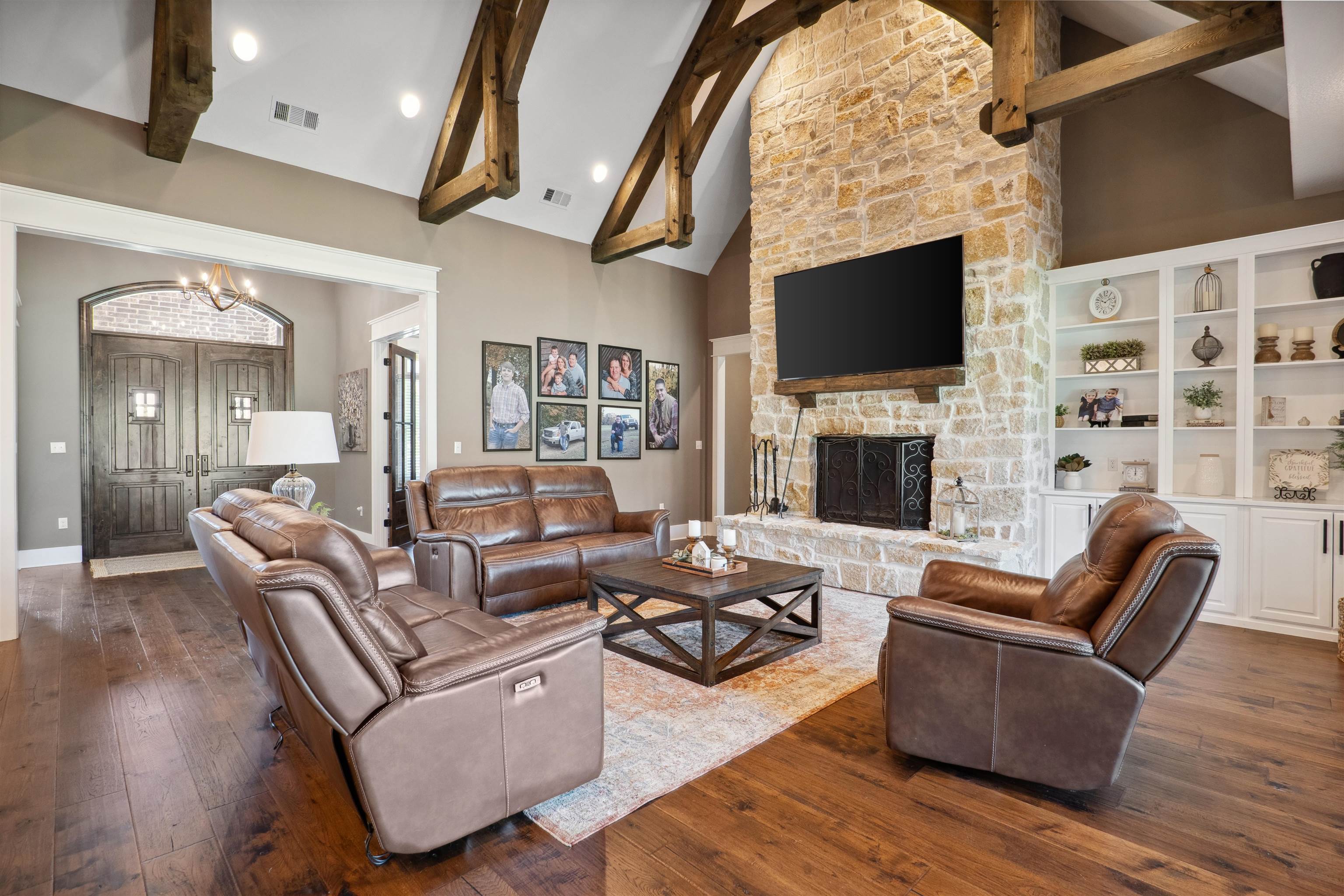 2059  Sloan Lake  Jonesboro, AR