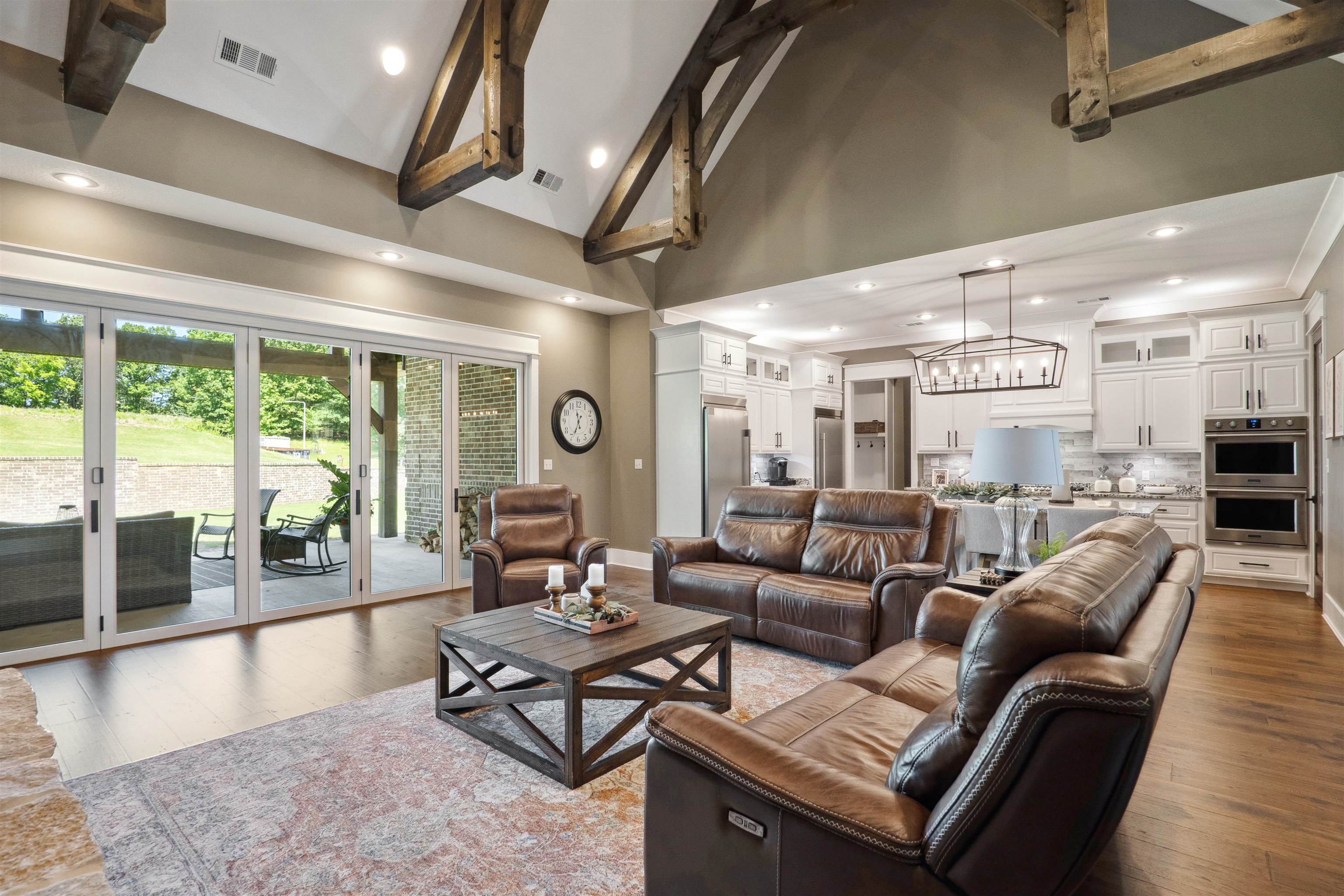 2059  Sloan Lake  Jonesboro, AR