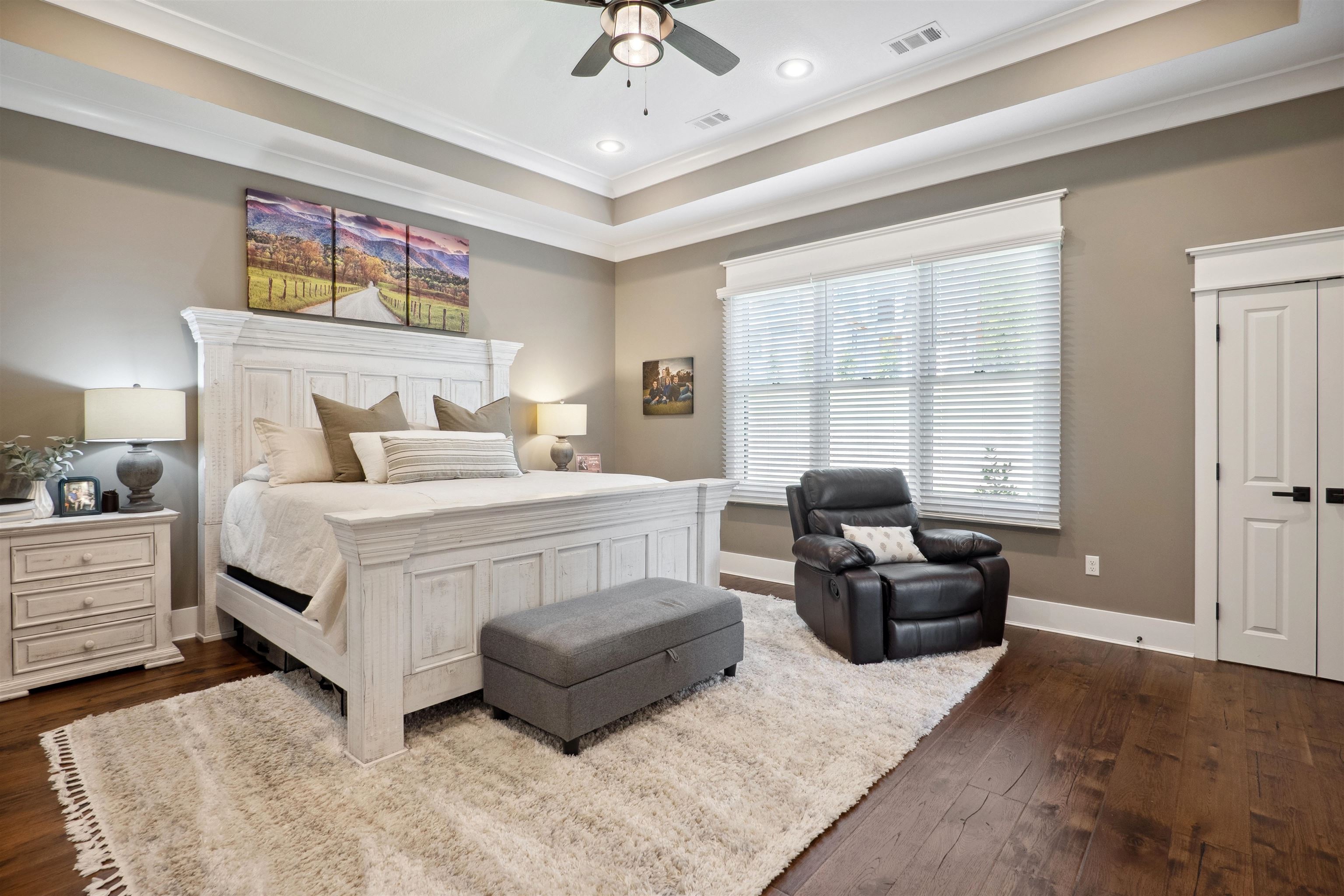 2059  Sloan Lake  Jonesboro, AR