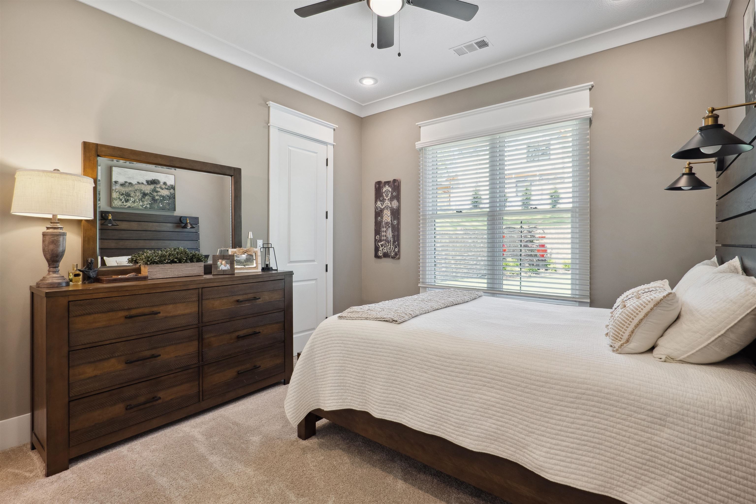 2059  Sloan Lake  Jonesboro, AR