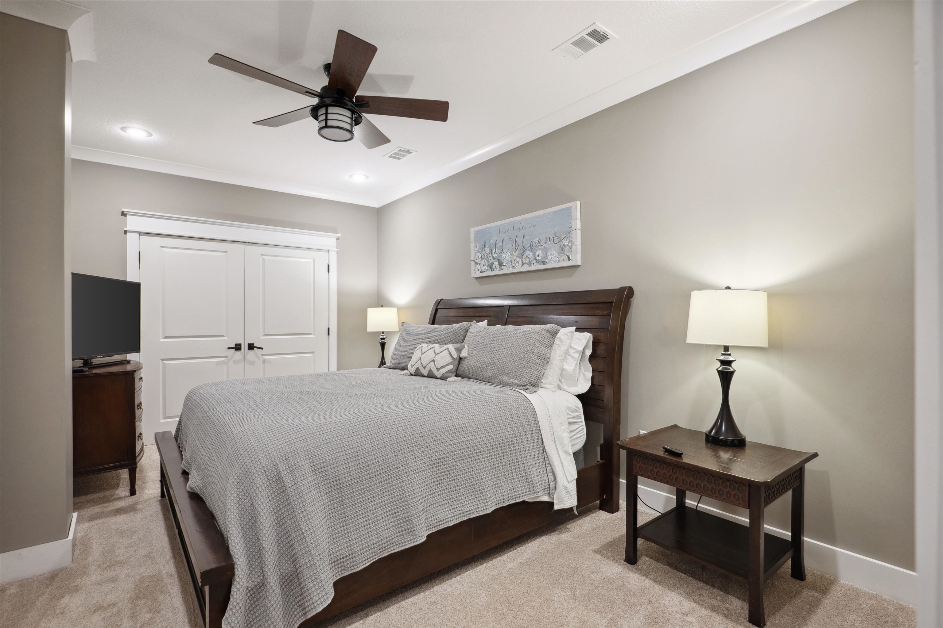 2059  Sloan Lake  Jonesboro, AR