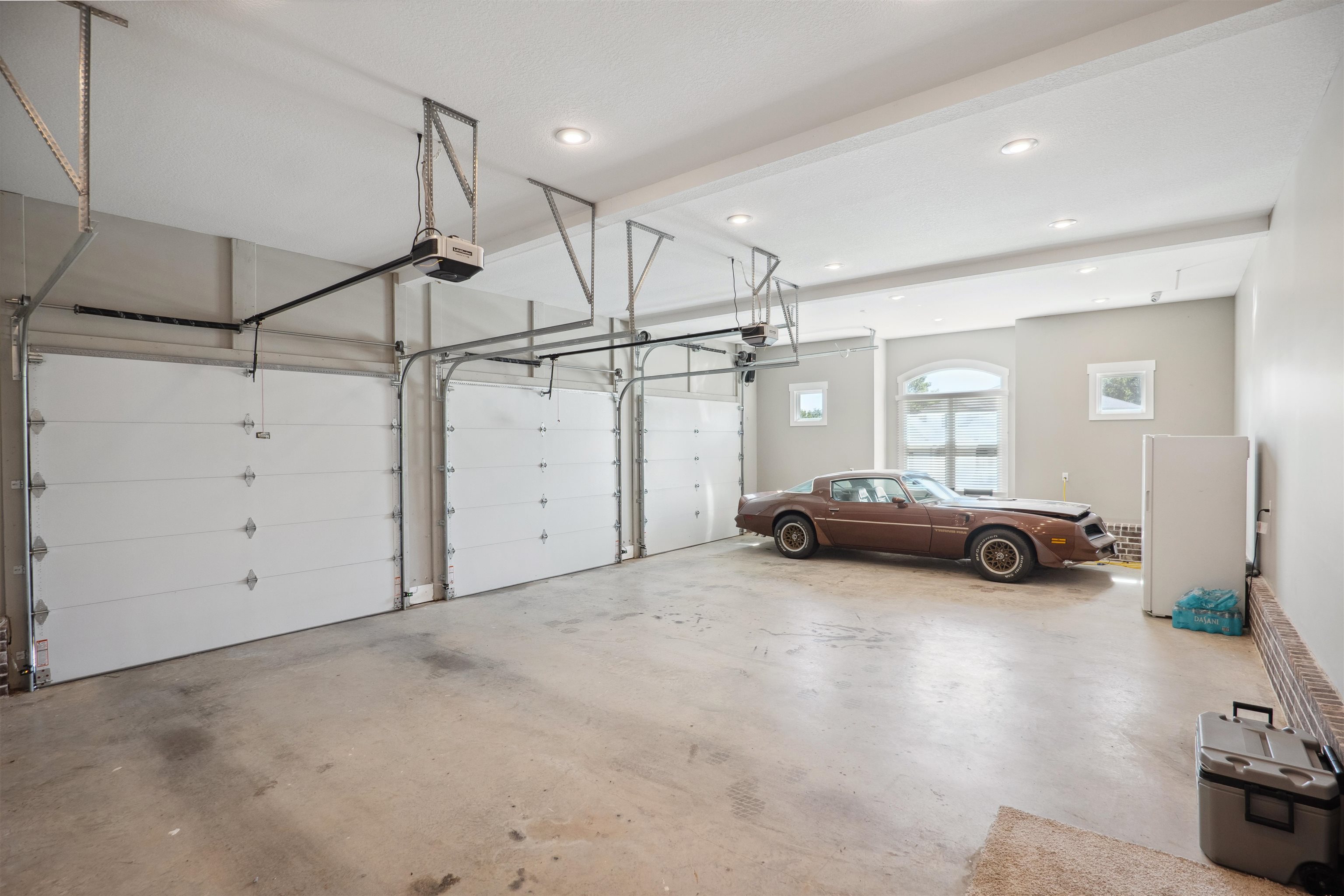 2059  Sloan Lake  Jonesboro, AR