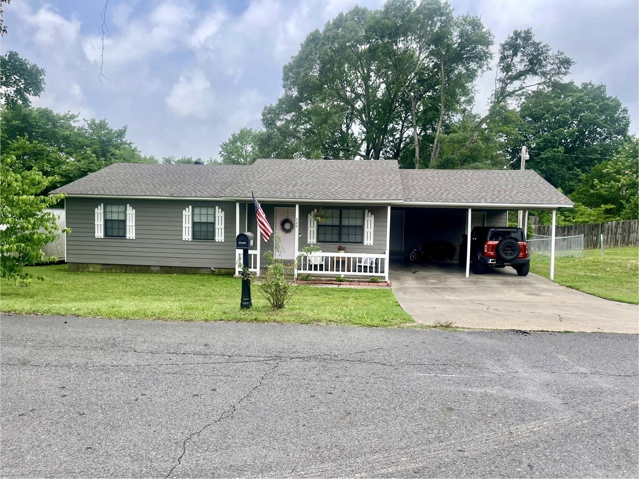 720 Adrian  Street  Benton, AR