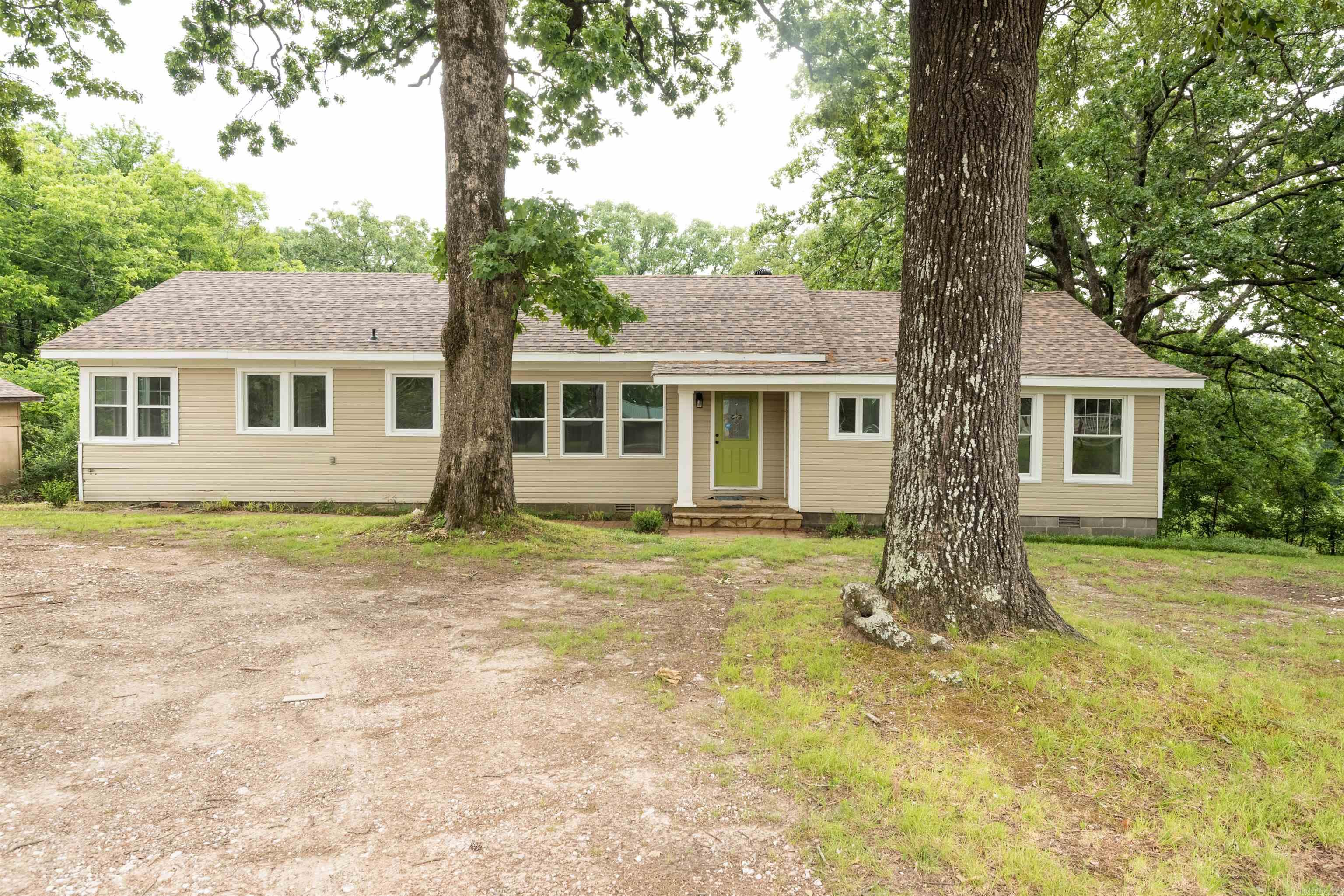 919  River Ridge  Benton, AR