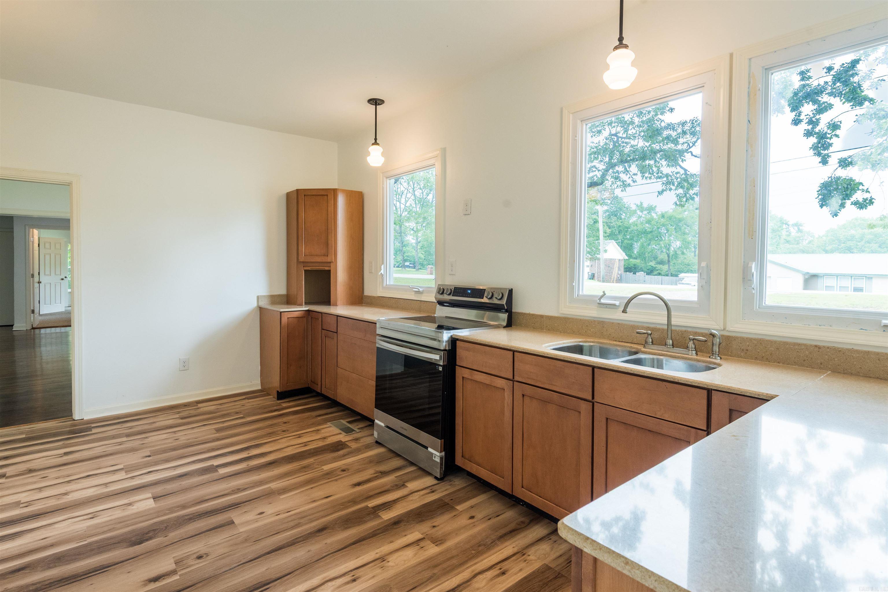 919  River Ridge  Benton, AR