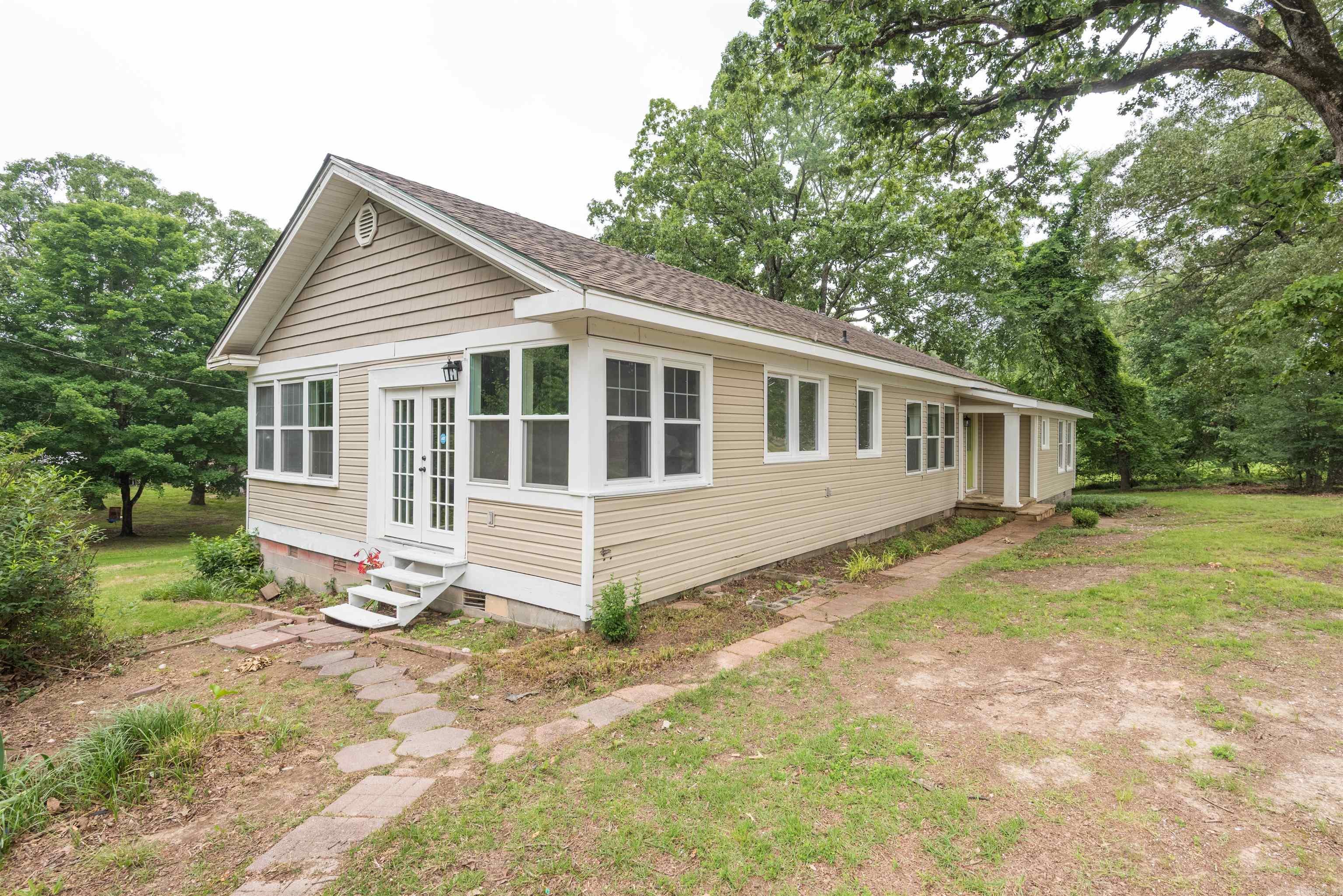 919  River Ridge  Benton, AR