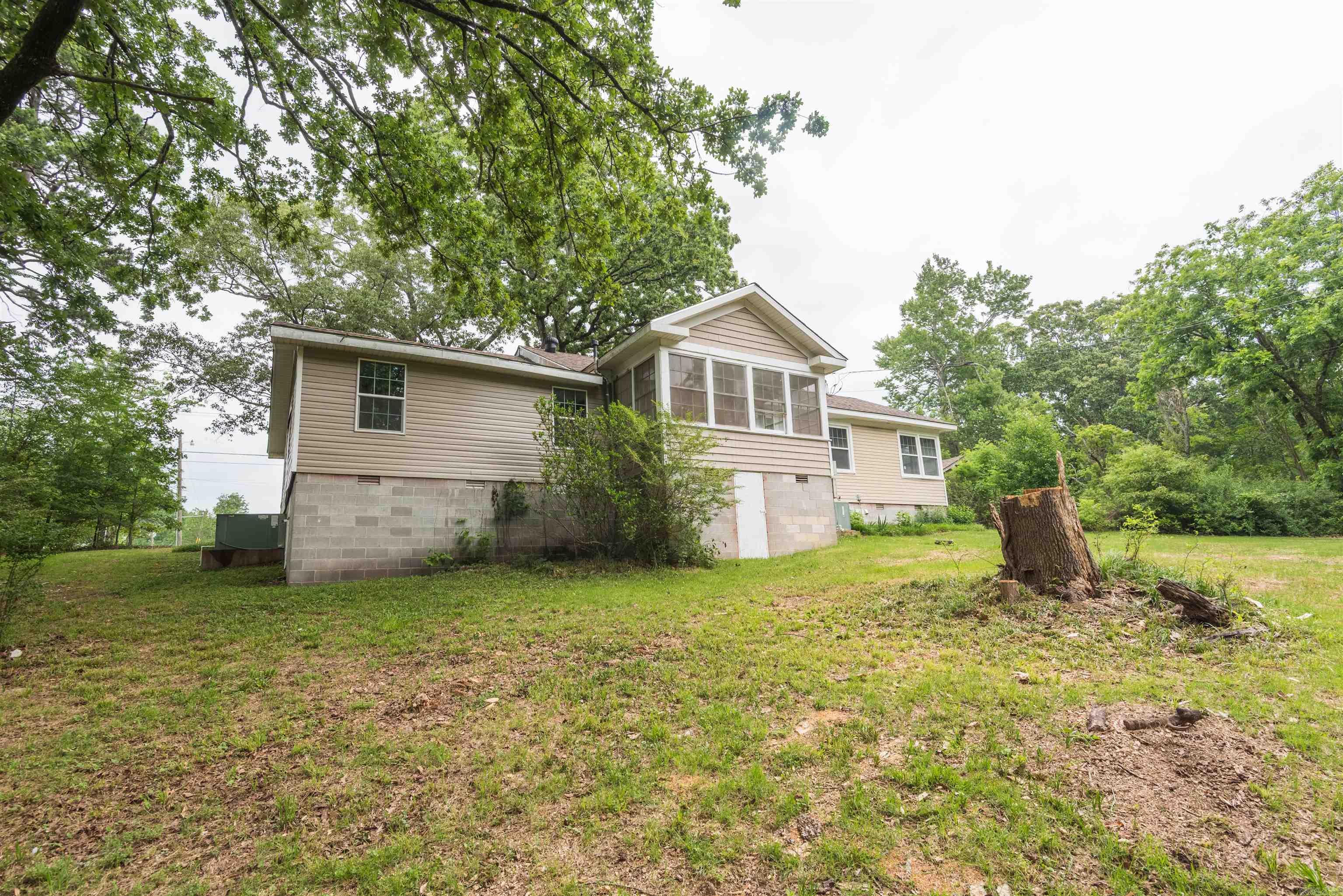 919  River Ridge  Benton, AR
