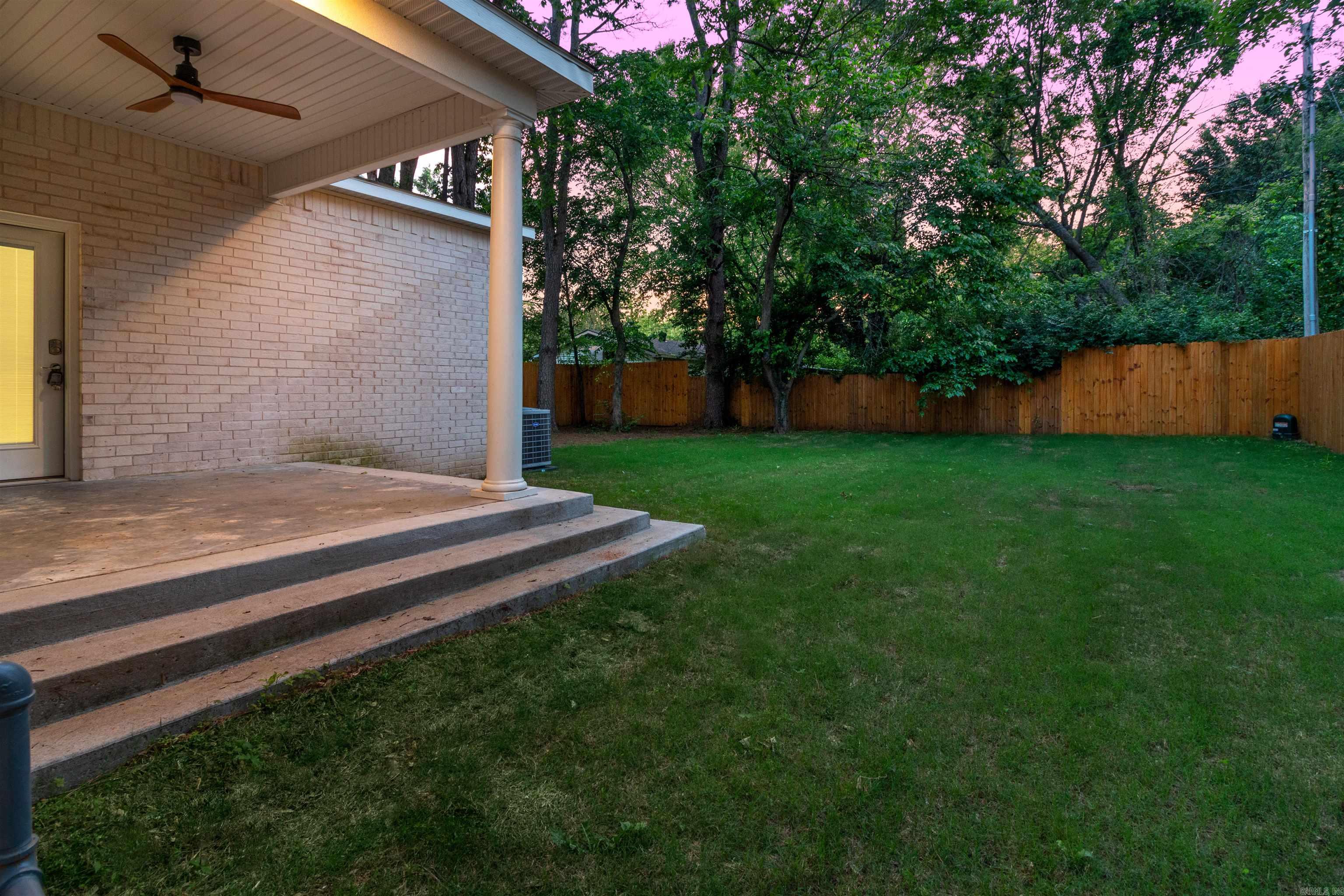 1615 N Garland  Fayetteville, AR