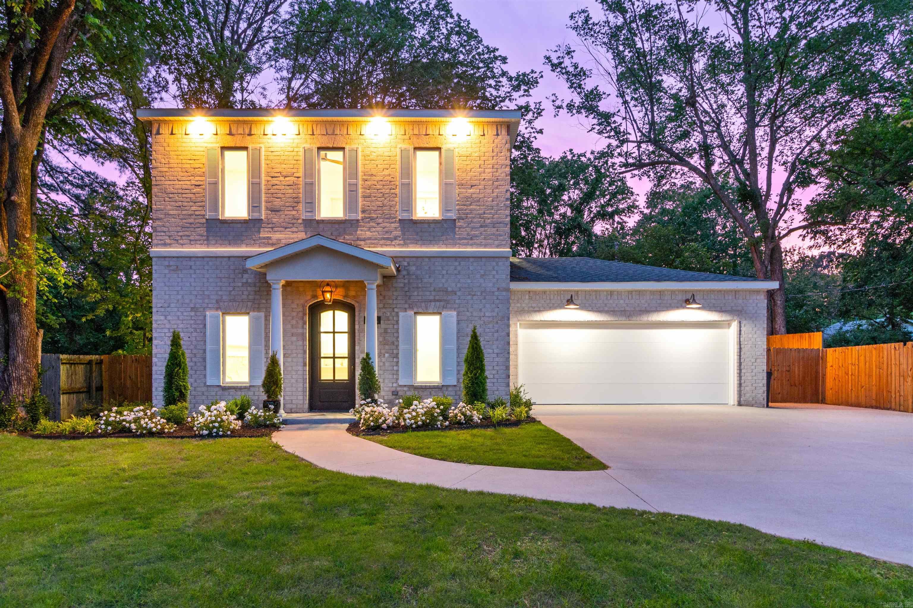 1615 N Garland  Fayetteville, AR
