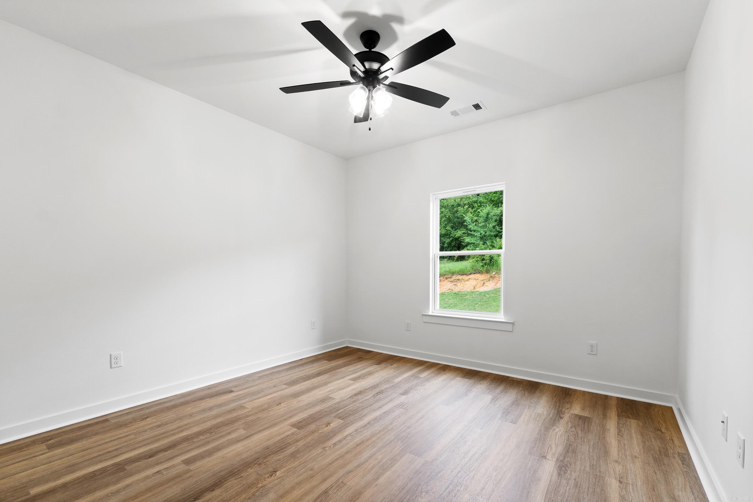 81 Lewis  Greenbrier, AR