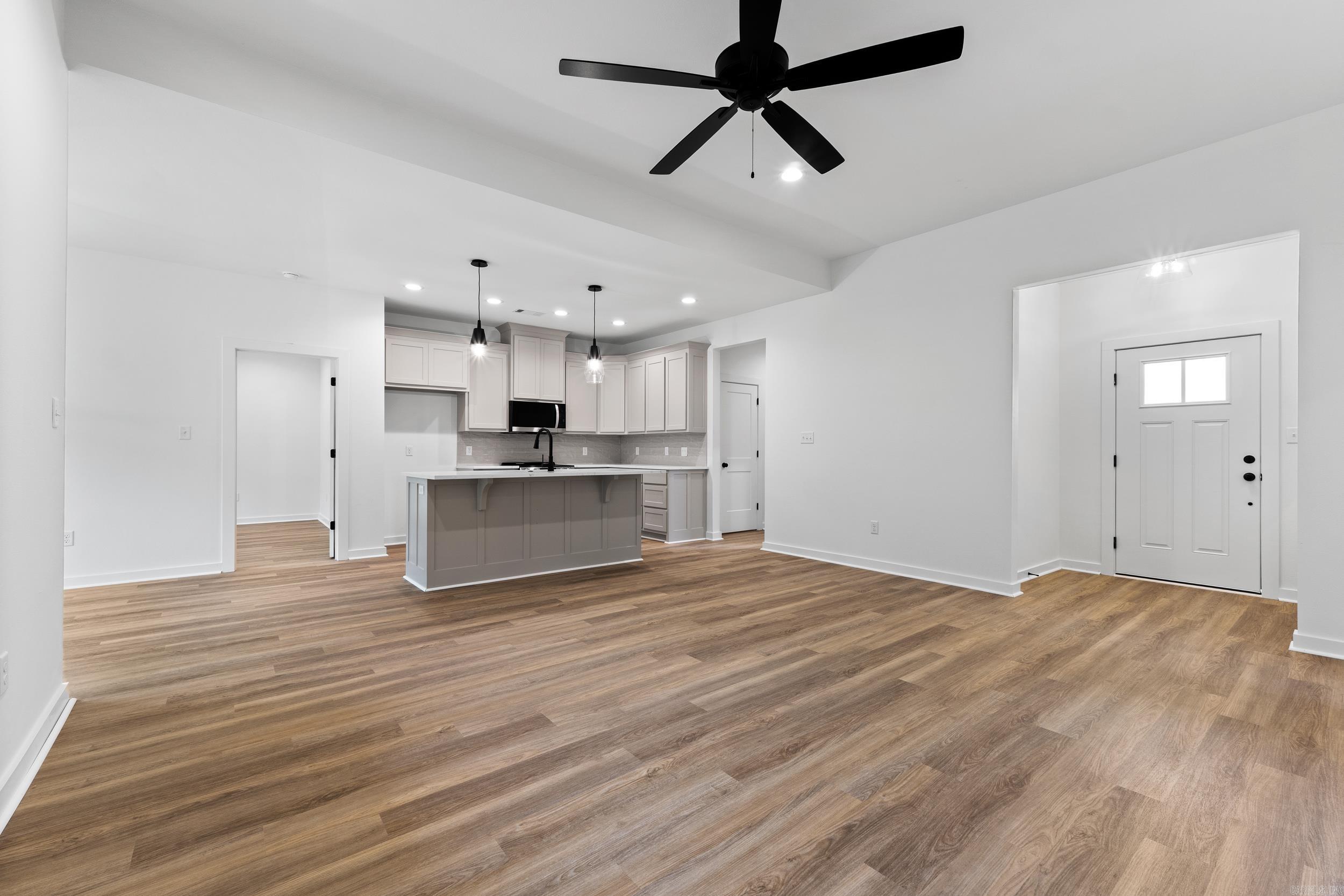 81 Lewis  Greenbrier, AR