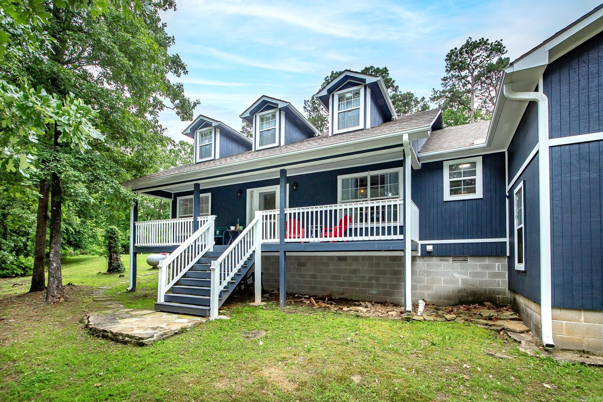 100  Hidgen Ridge  Higden, AR