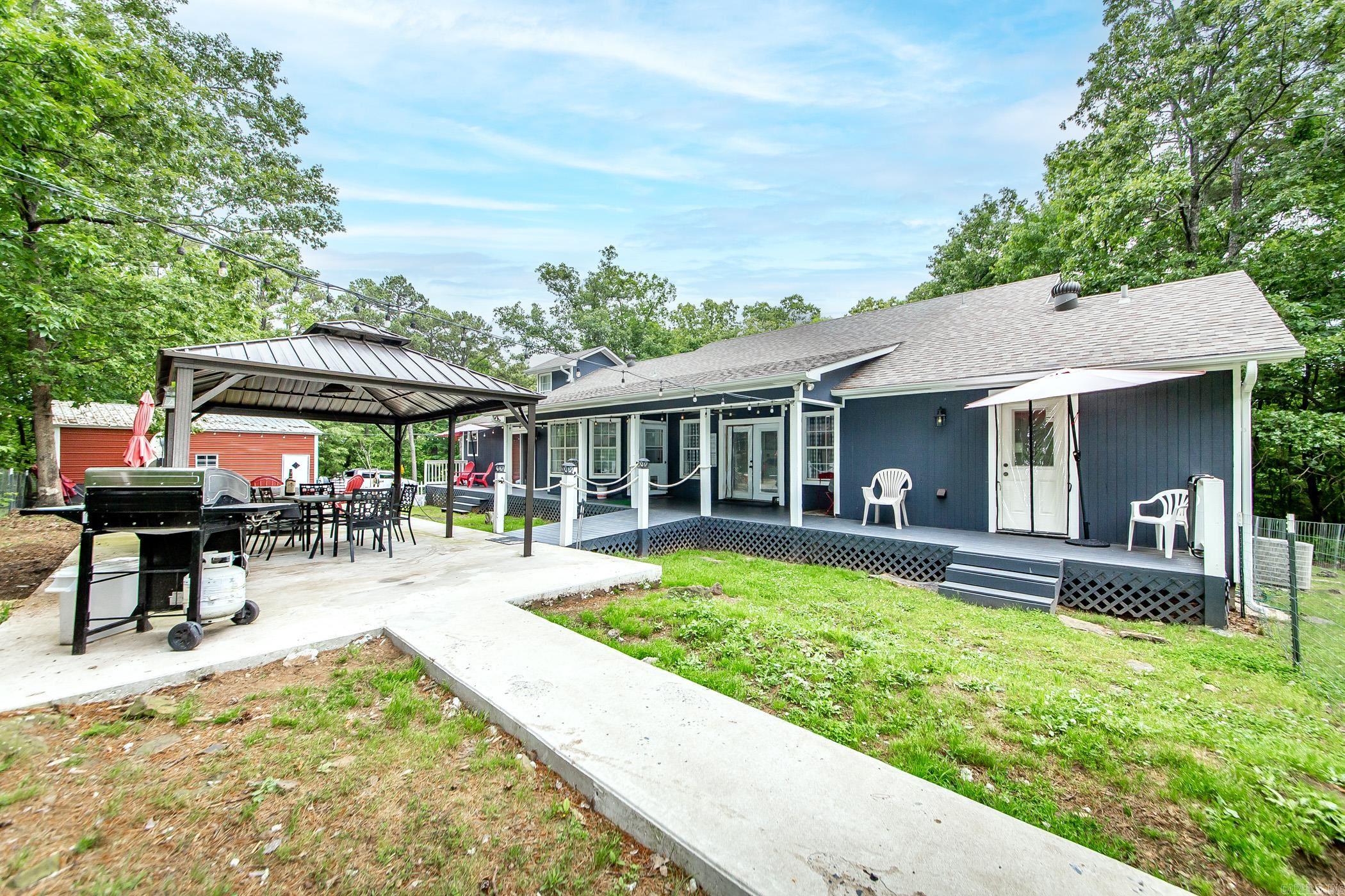 100  Hidgen Ridge  Higden, AR