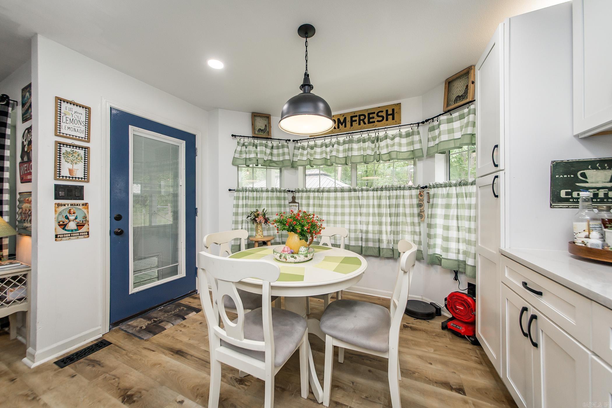 100  Hidgen Ridge  Higden, AR