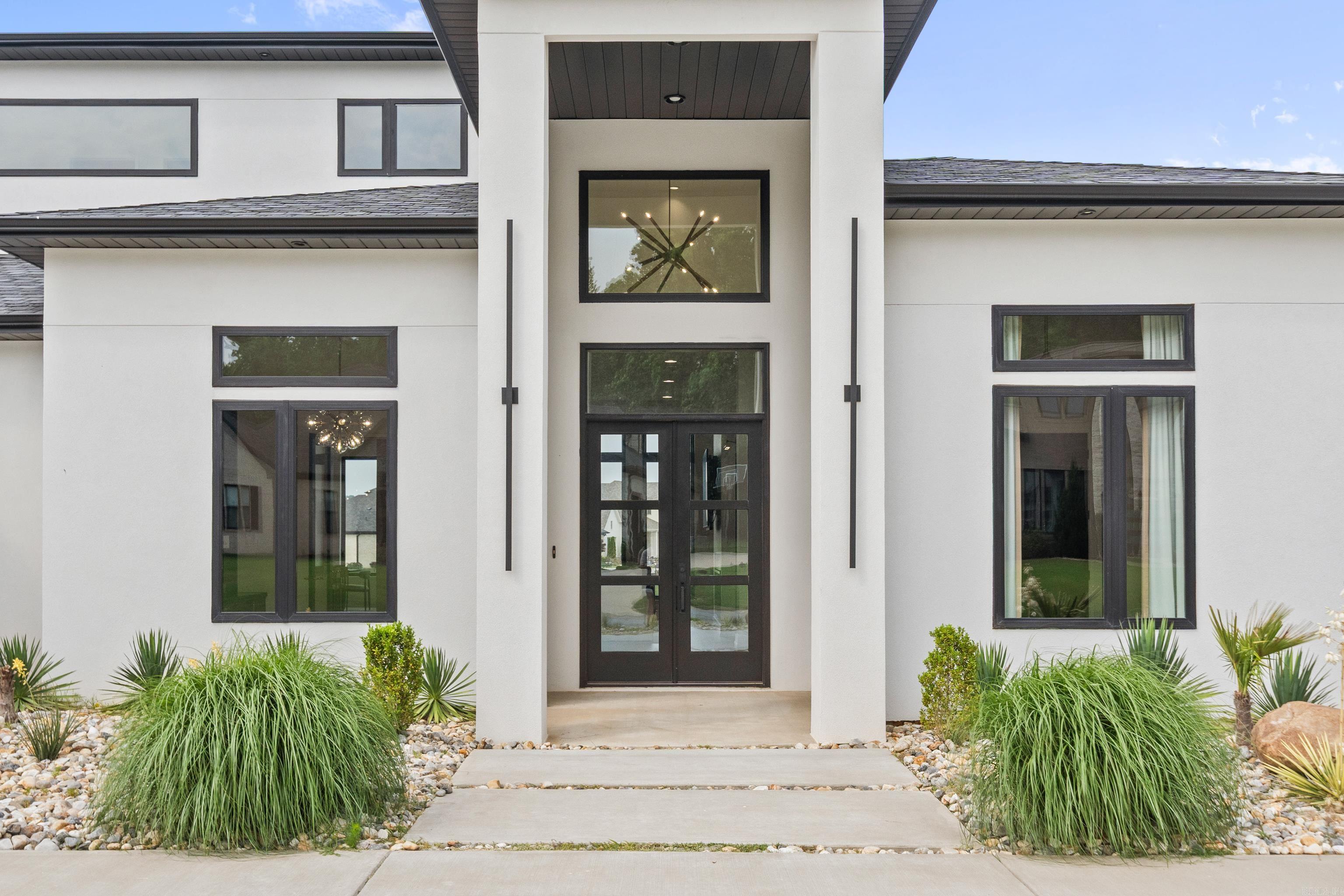 6737  Hilo  Benton, AR