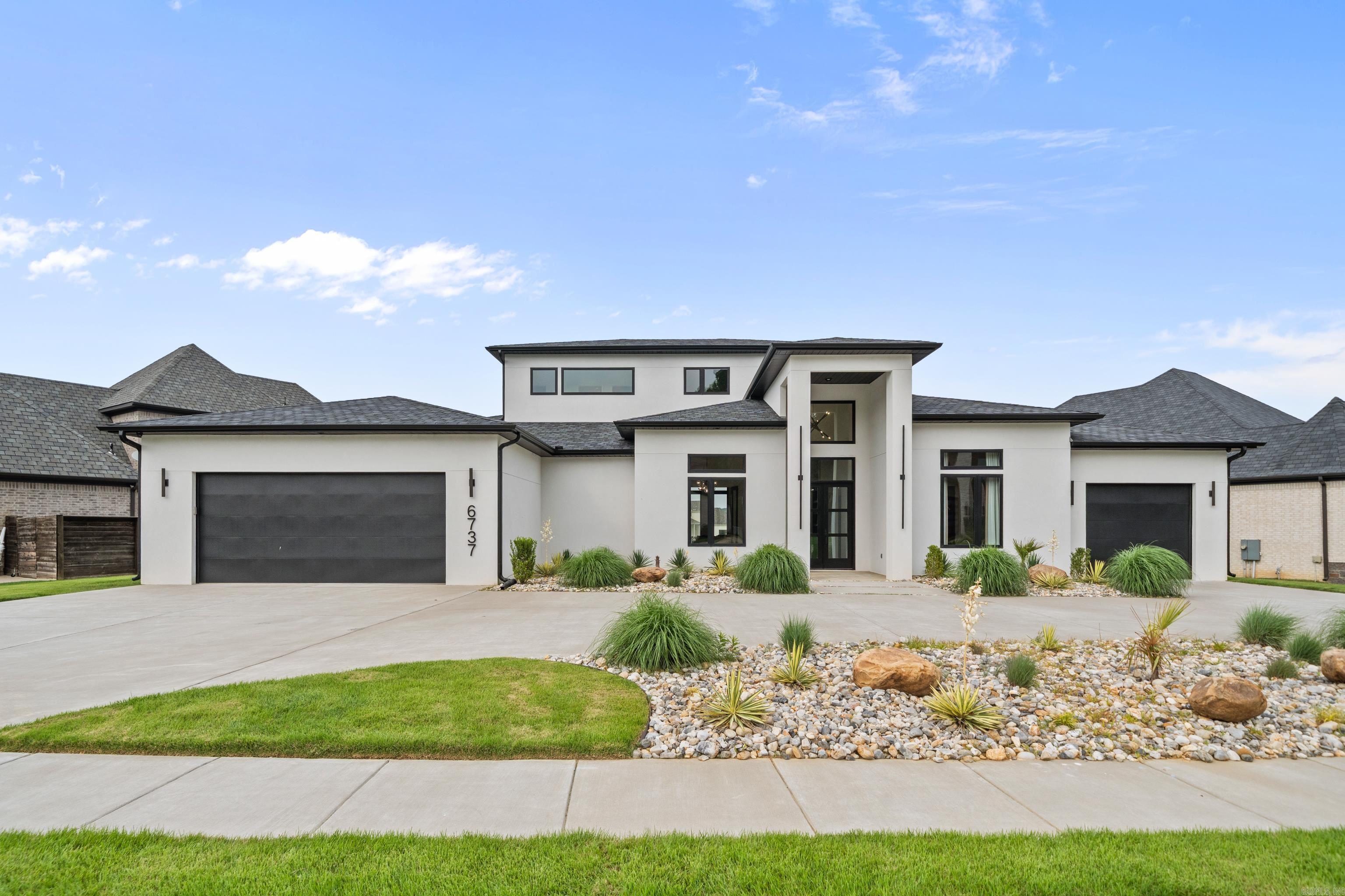 6737  Hilo  Benton, AR