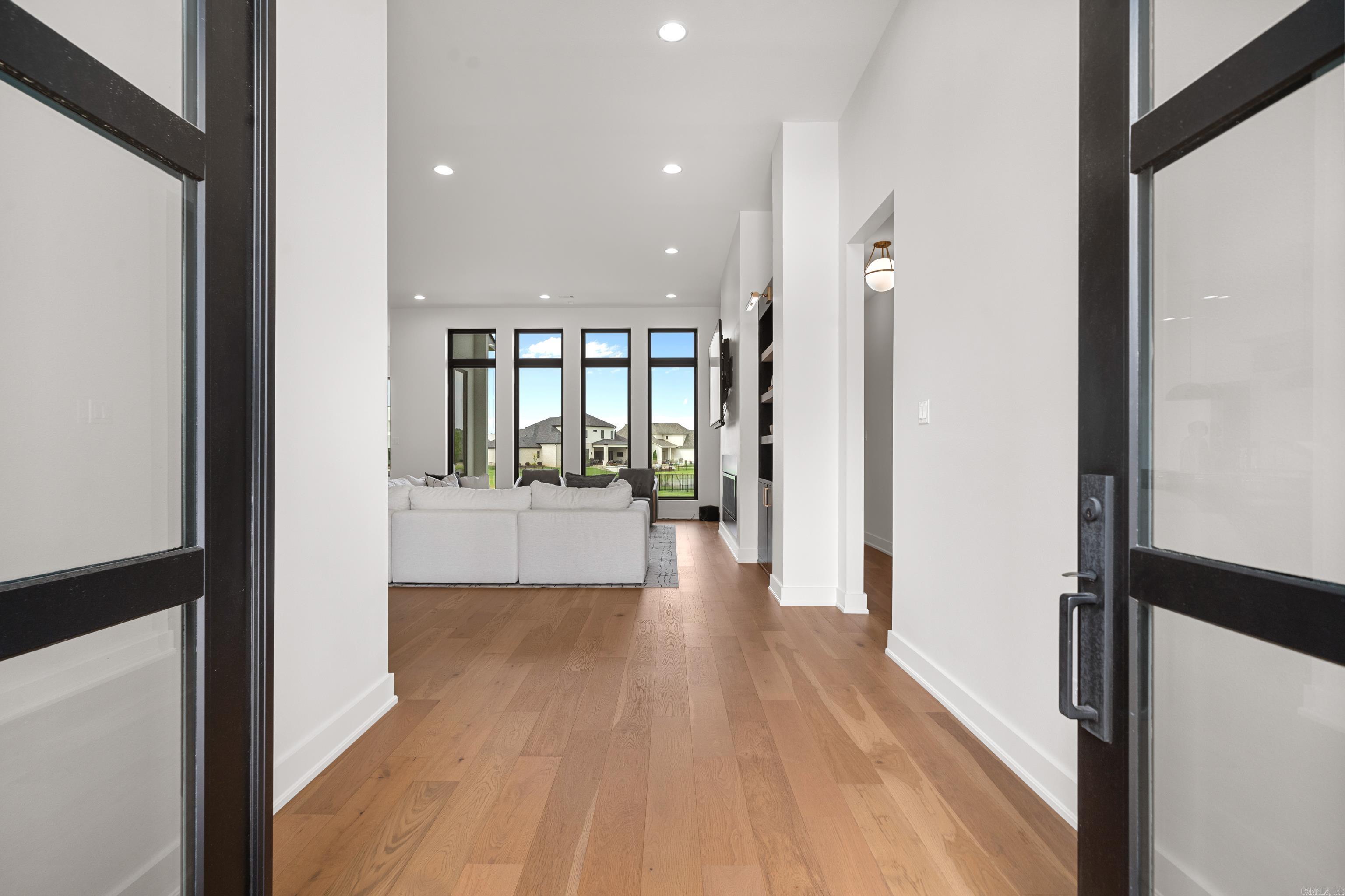 6737  Hilo  Benton, AR